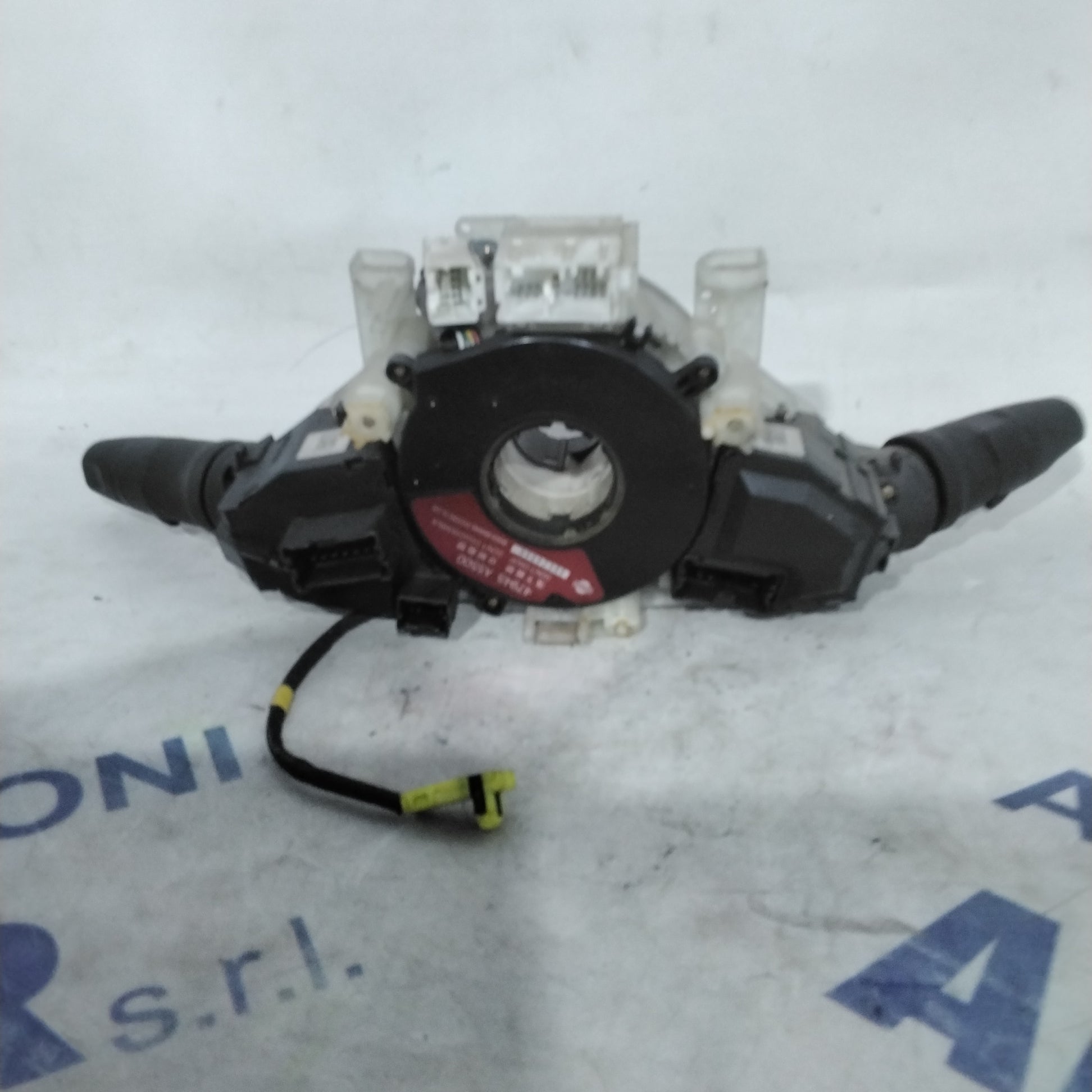 Indicator stalk Nissan X-Trail 2.2 diesel year 2005 part number: 25540 8H700(sfA2)