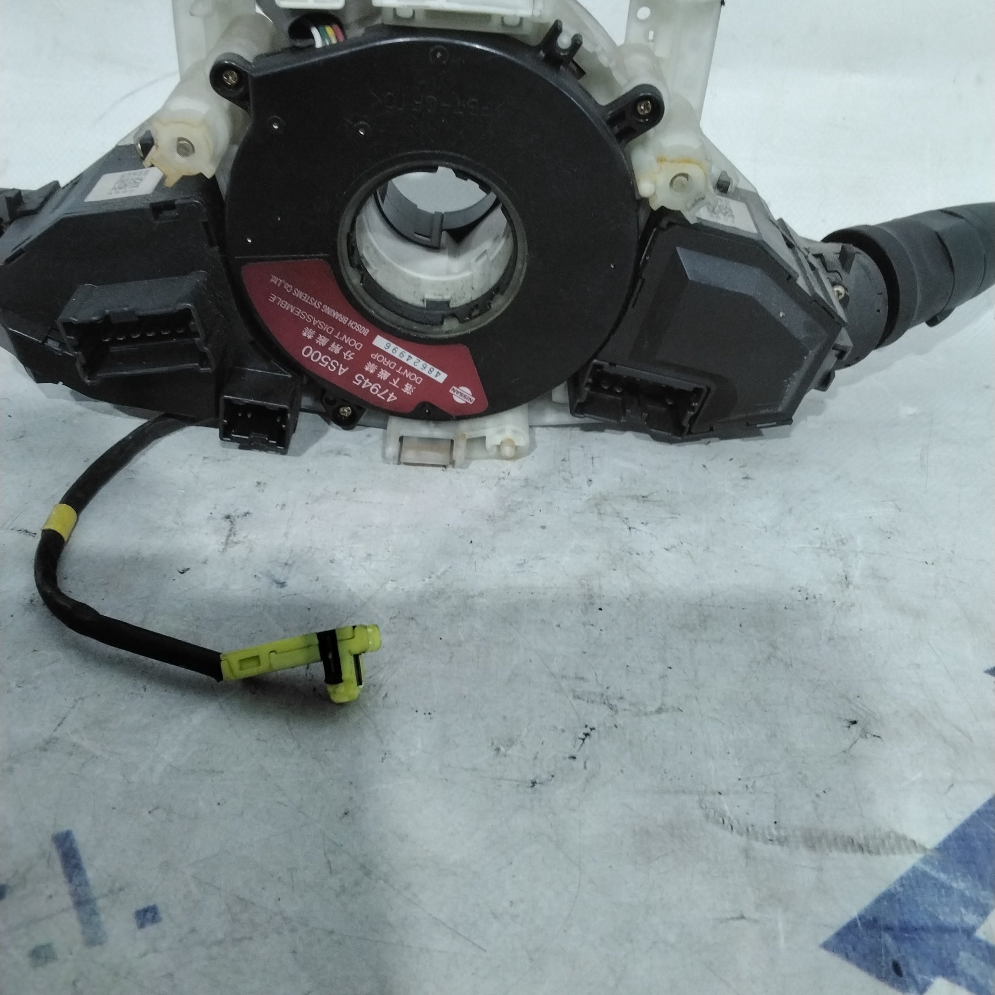 Indicator stalk Nissan X-Trail 2.2 diesel year 2005 part number: 25540 8H700(sfA2)