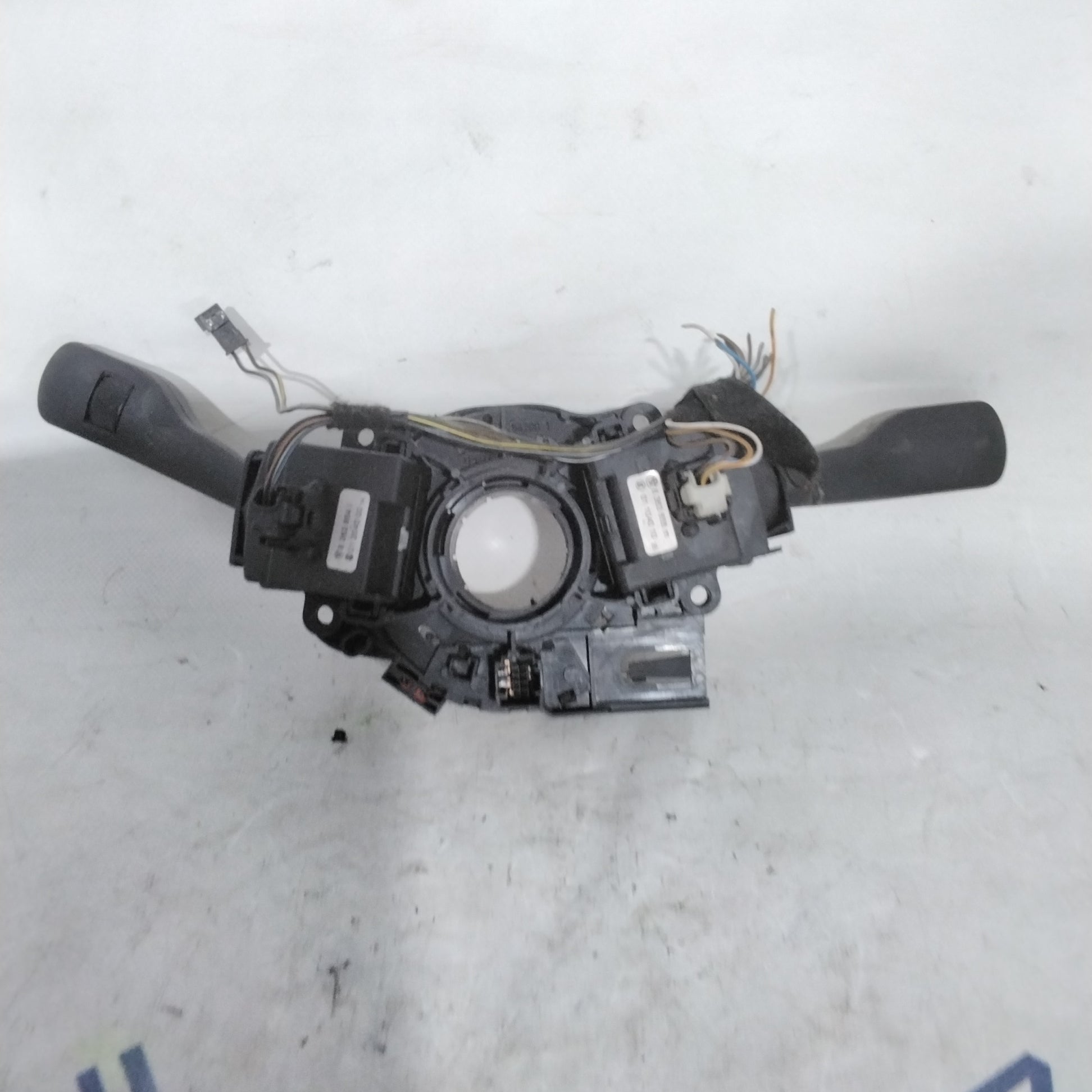 Indicator stalk BMW 320 year 2003 code:8363668(sfA2)