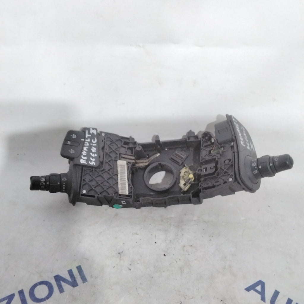 Turn signal switch Renault Scenic year 2006 code:61880051(sfA2)
