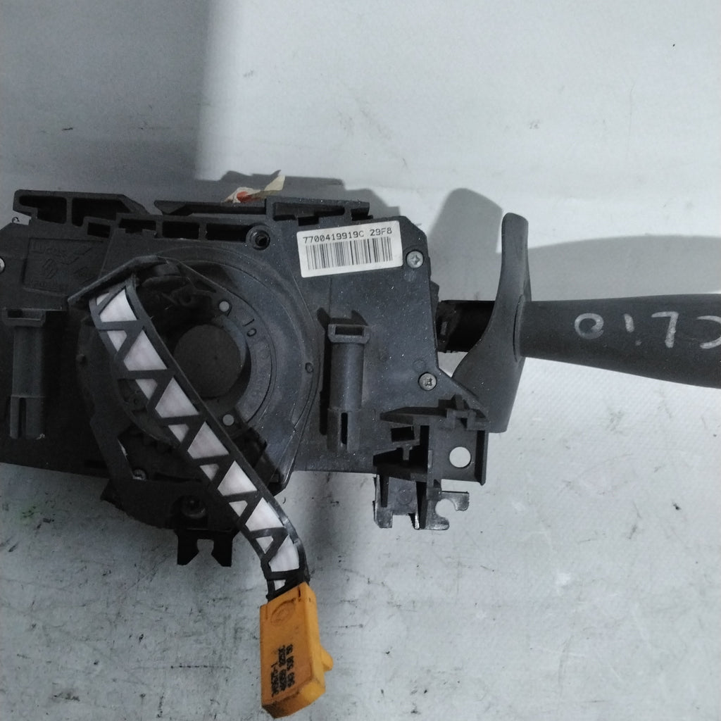 Turn signal switch Renault Clio year 2001 code:54353849(sfA2)