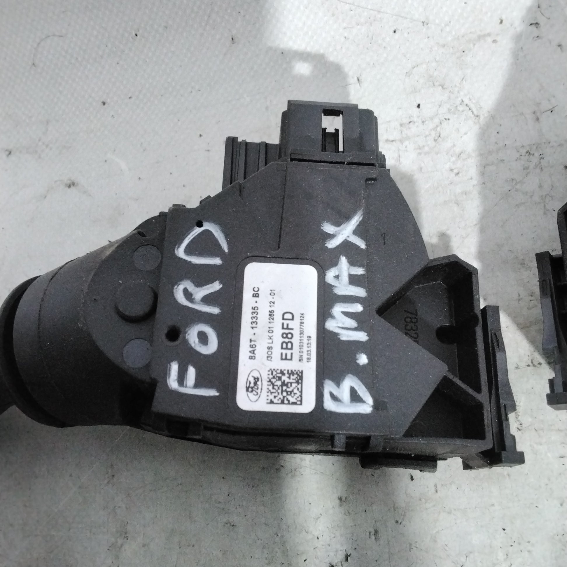 Indicator stalk Ford B-Max year 2006 code:01031130778124(sfA2)