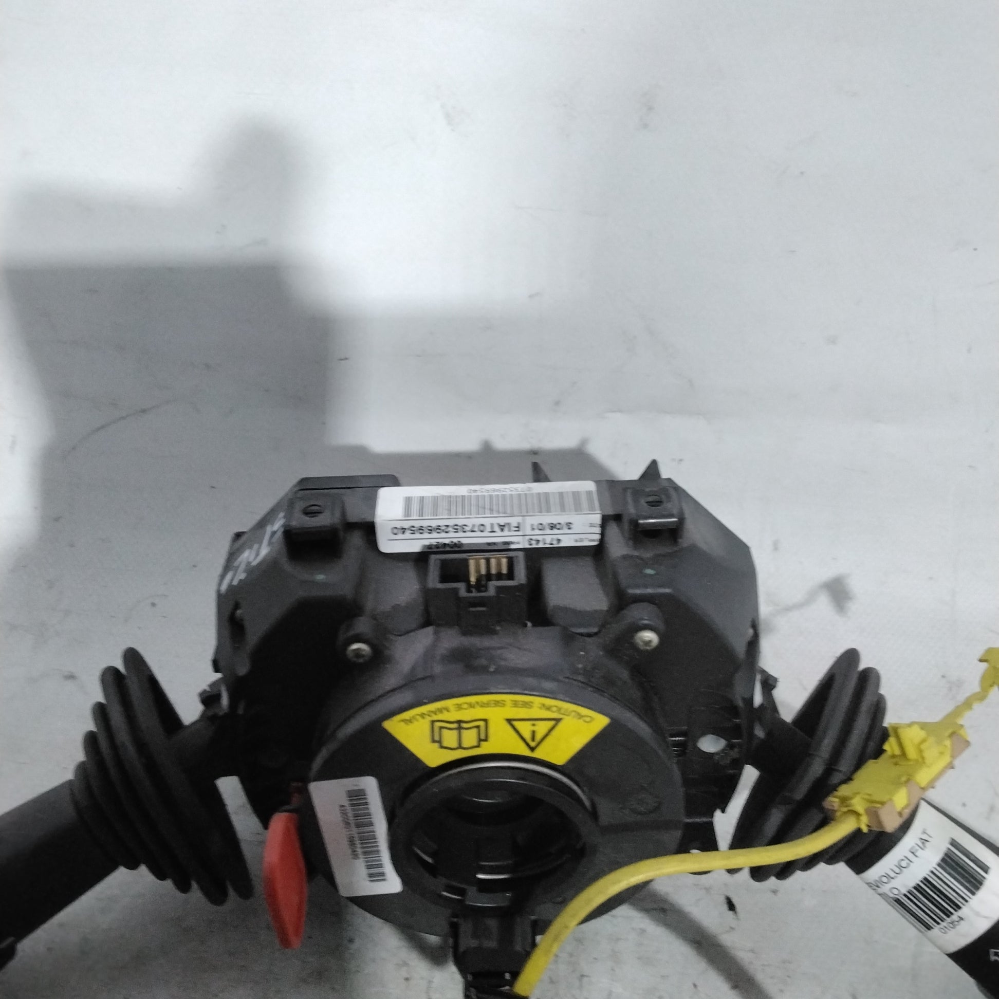 Turn signal switch Fiat Stilo year 2005 code: 07352969550(sfA2)