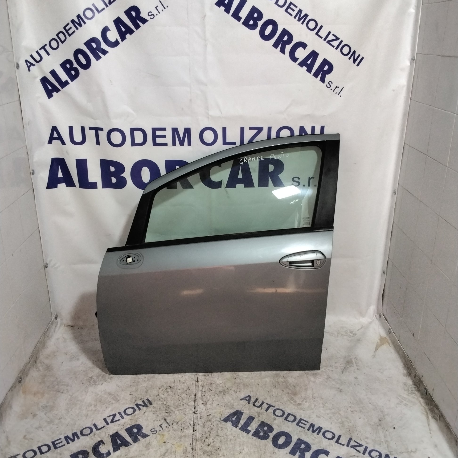 Sportello anteriore sinistro Fiat grande punto anno 2005-2015 (colore nero)