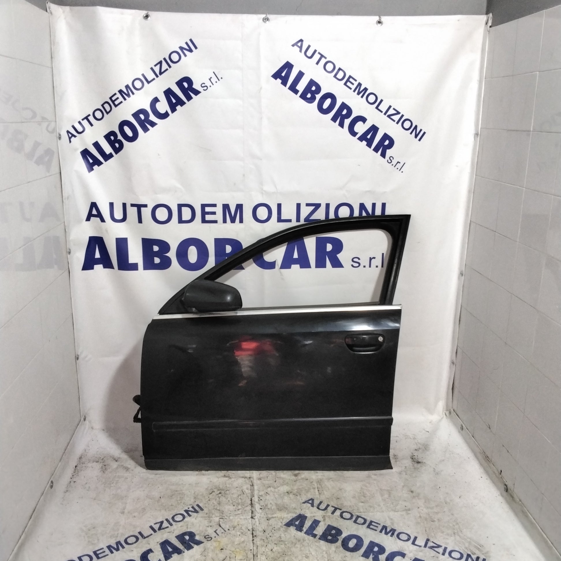Audi A3 front left door 5-door year 2007 (sf1e1)