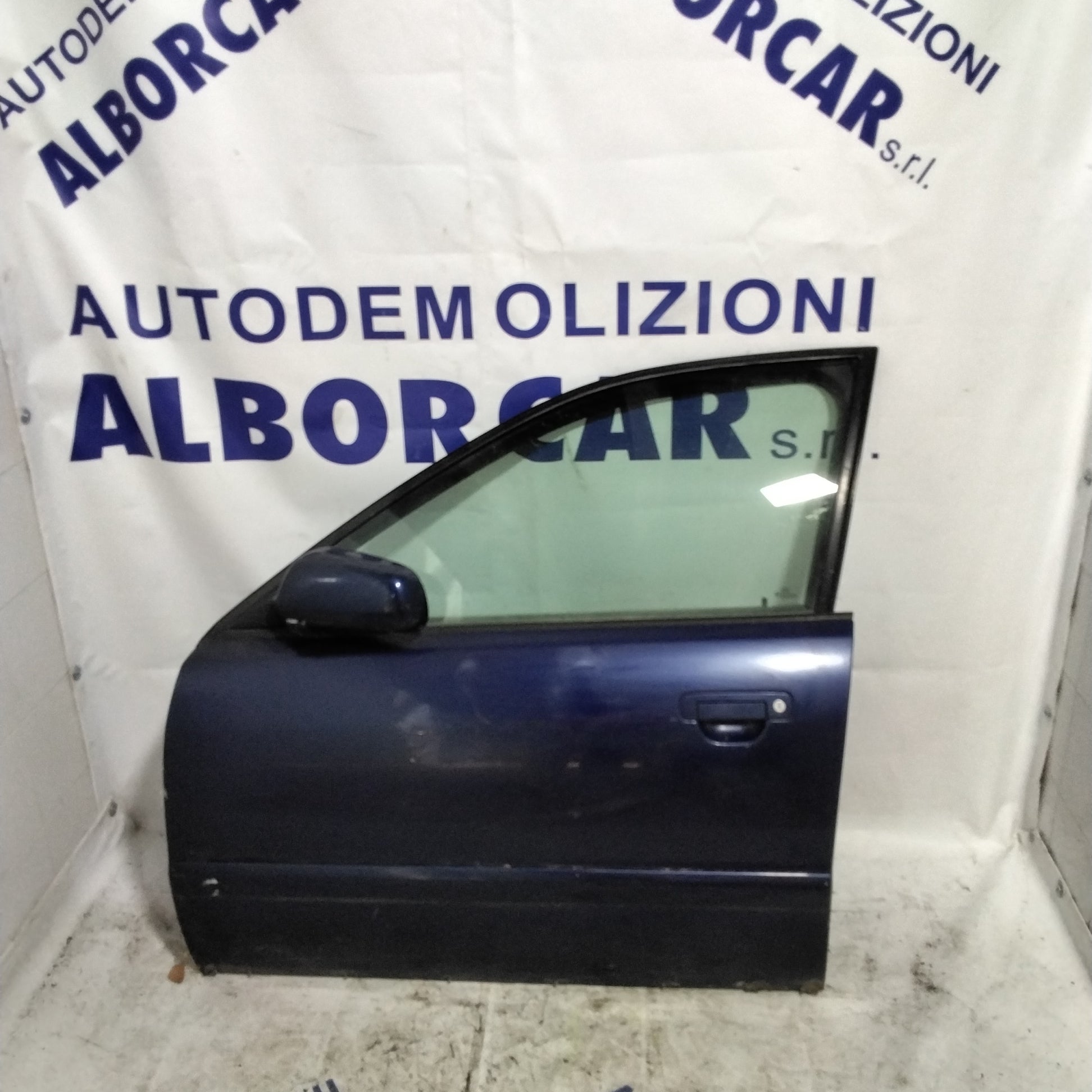 Audi a4 front left door 5-door year 1994 (sf1e1)