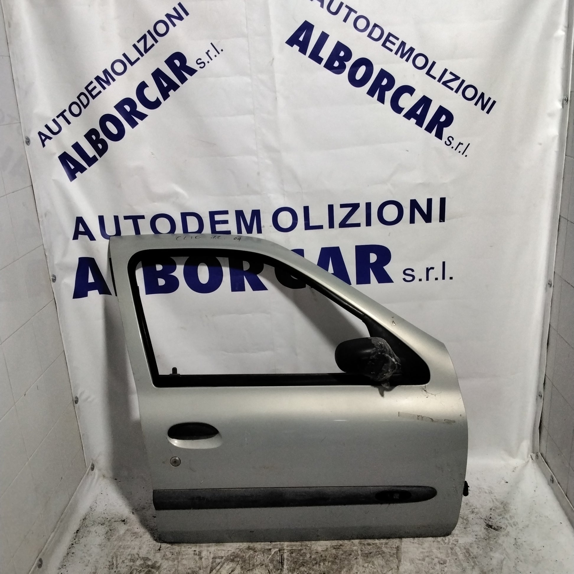 Renault Clio door (2004) front right (sf1e1)