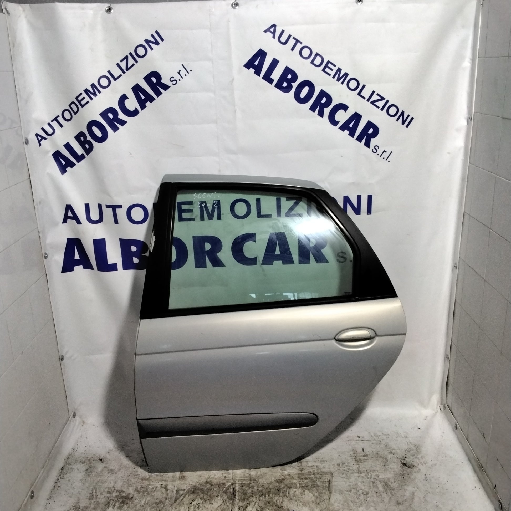 Renault Scenic rear left door (2002) (sf1e1)