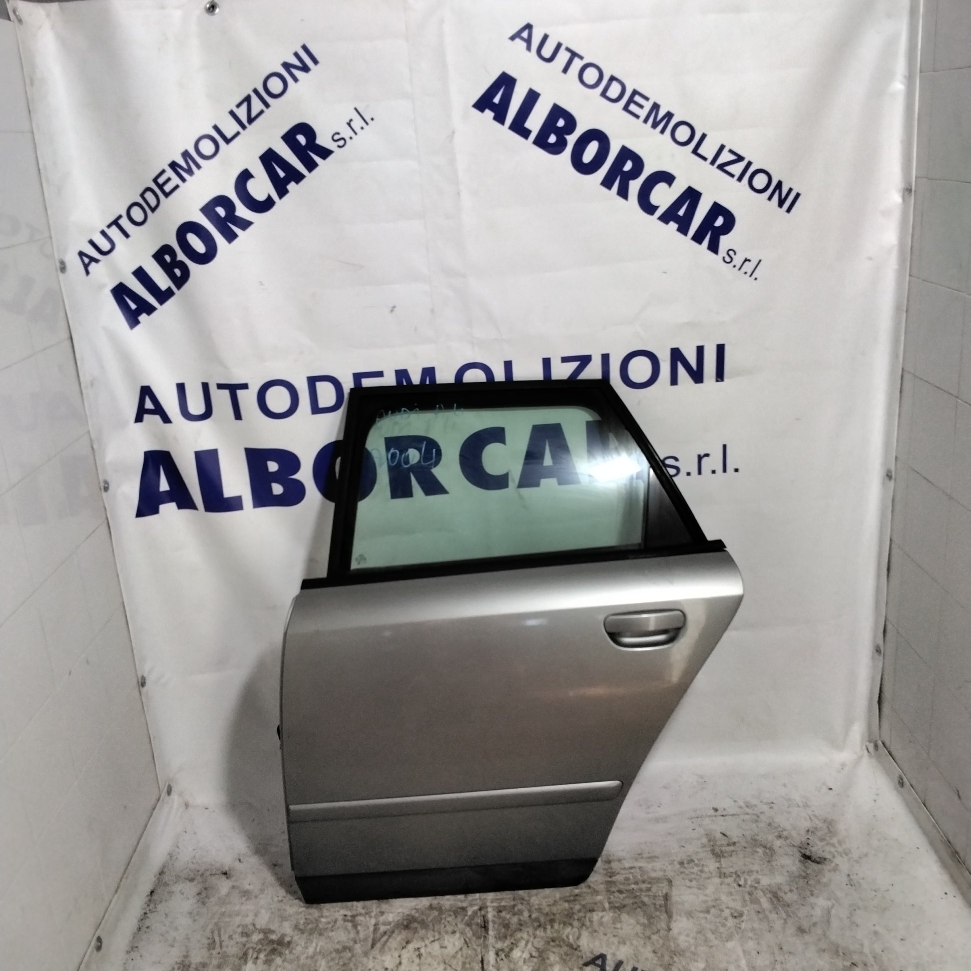 Door, Audi A4 year (2004) rear left (sf1e1)