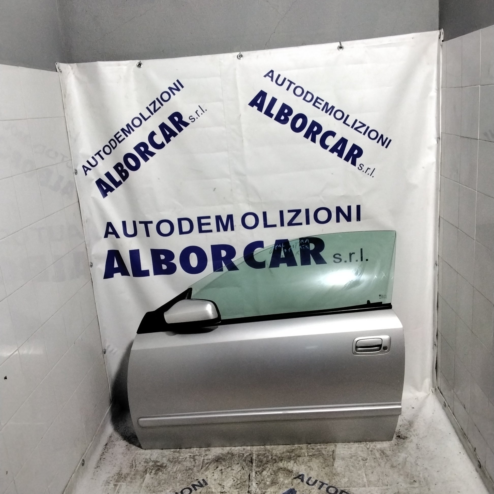 Opel Astra 3-door coupe front left door / tailgate 2010 (sf1e1)
