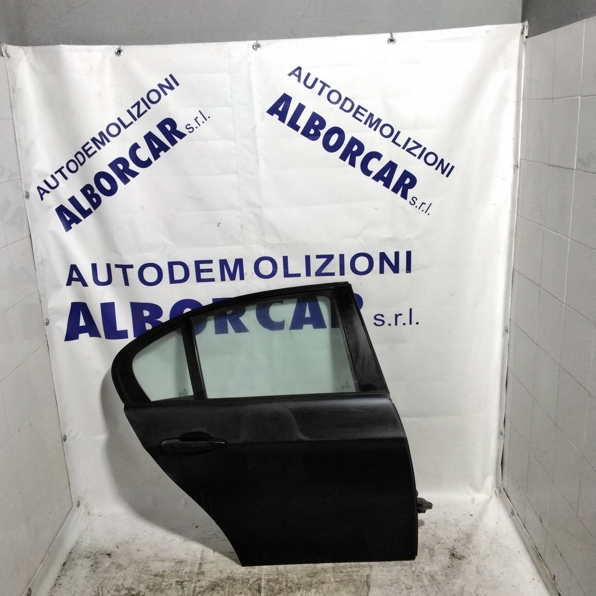 BMW 320 rear right door / tailgate (sf1e1) year 2007