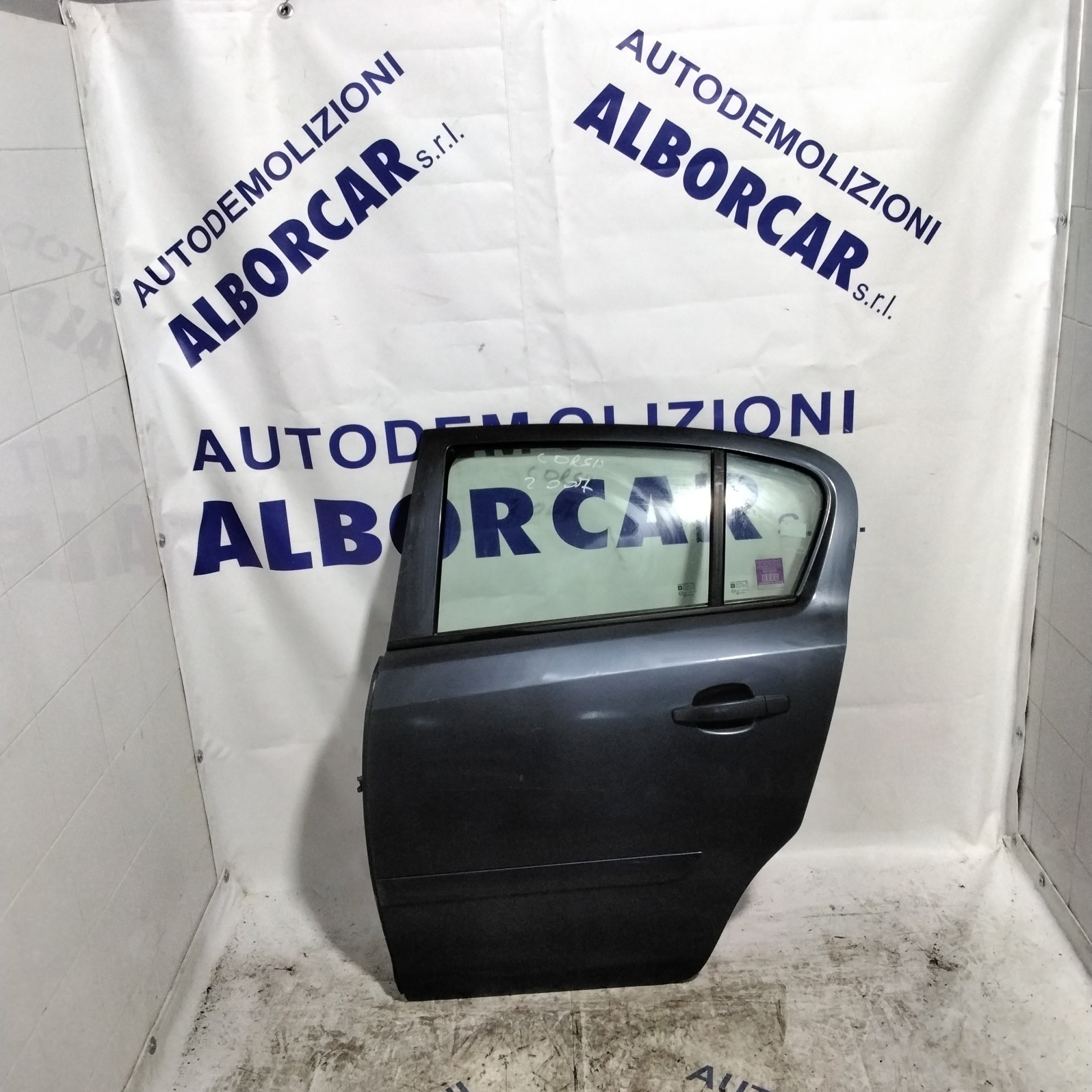 puerta Opel Corsa año (2007) trasera izquierda