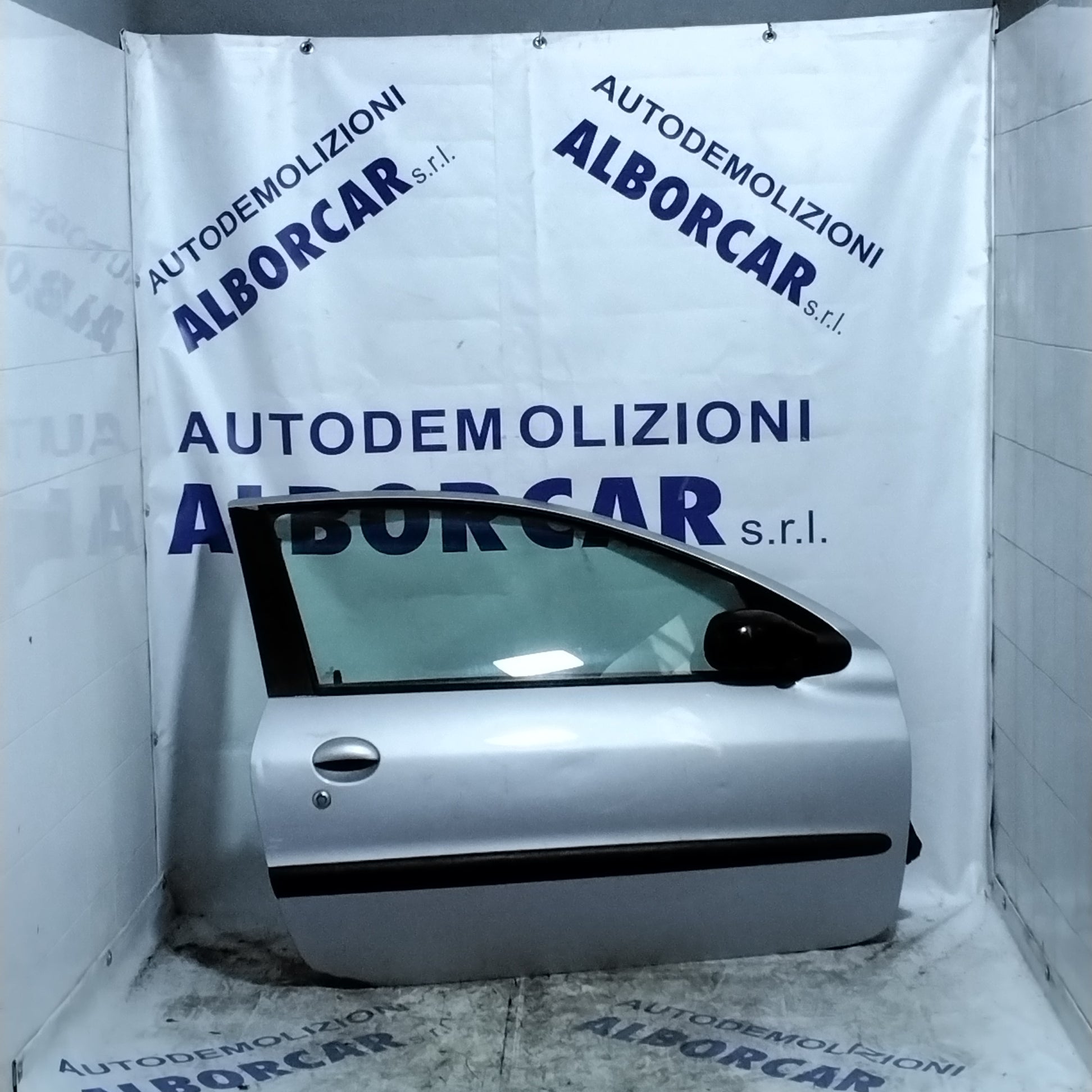 Peugeot 206 door / tailgate, year (2004), front right, 3 doors (sf1e1)
