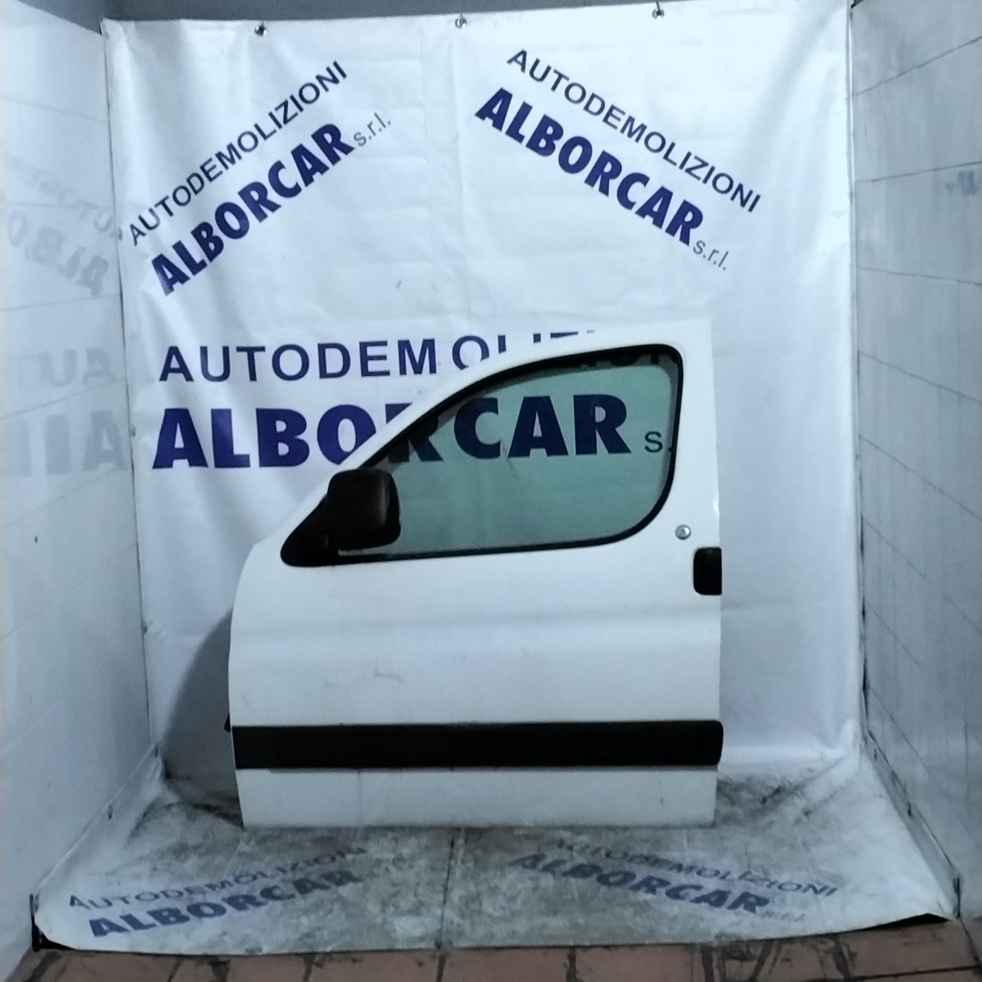 Front left door for Peugeot Ranch, year 1999 (sf1e1)