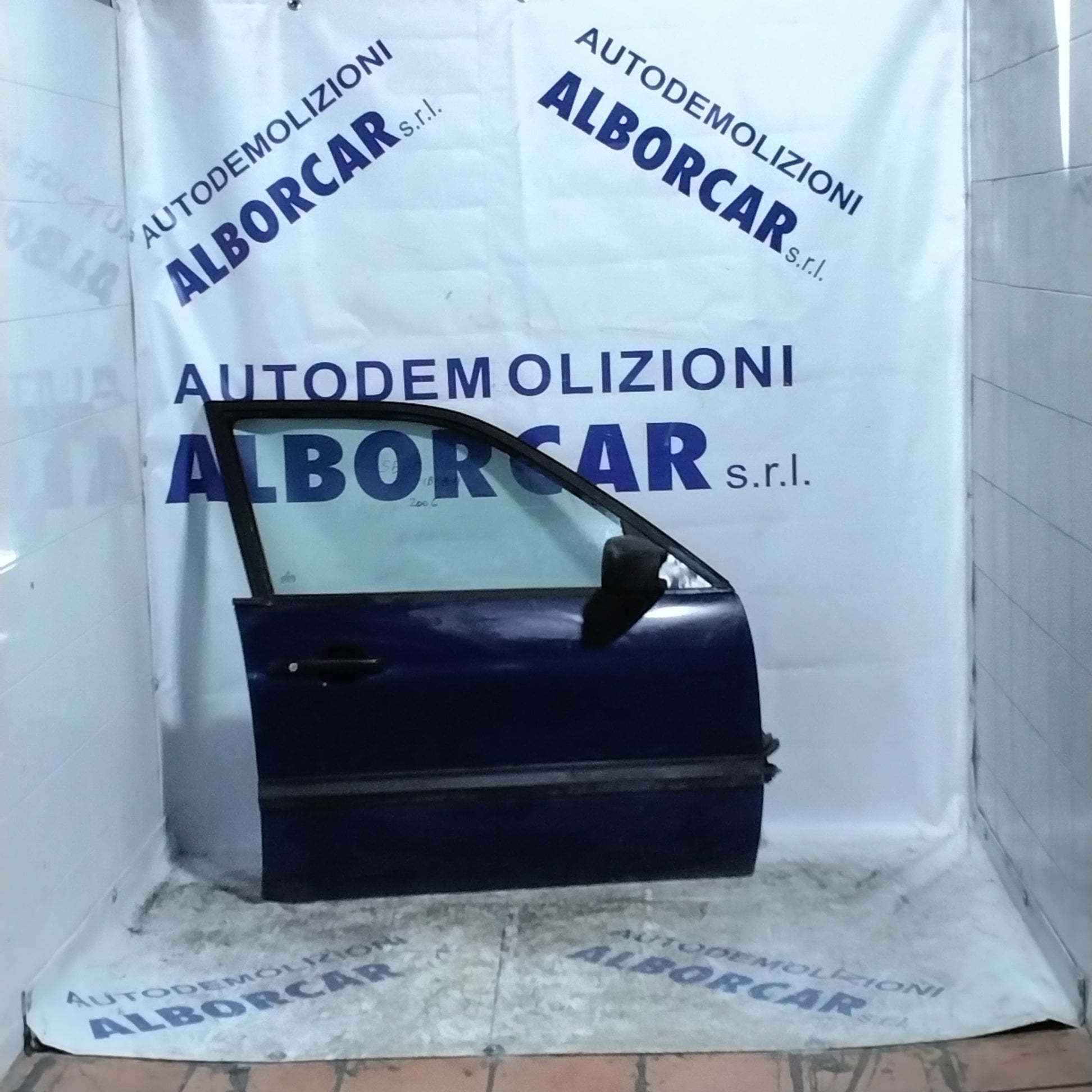 Door / seat ibiza 2004 right front door (sf1e1)