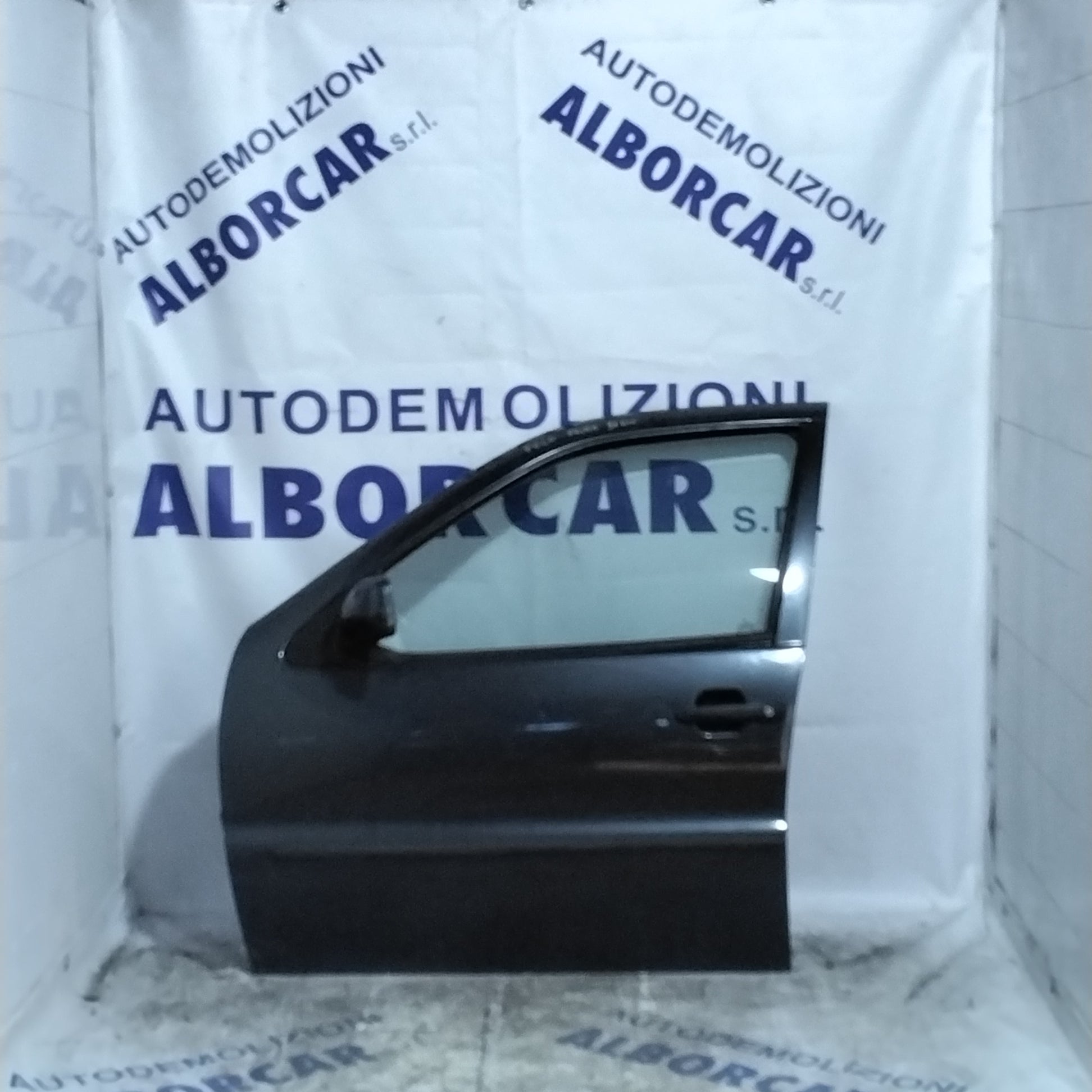Puerta delantera izquierda Volkswagen Polo año 1998 (sf1e1)
