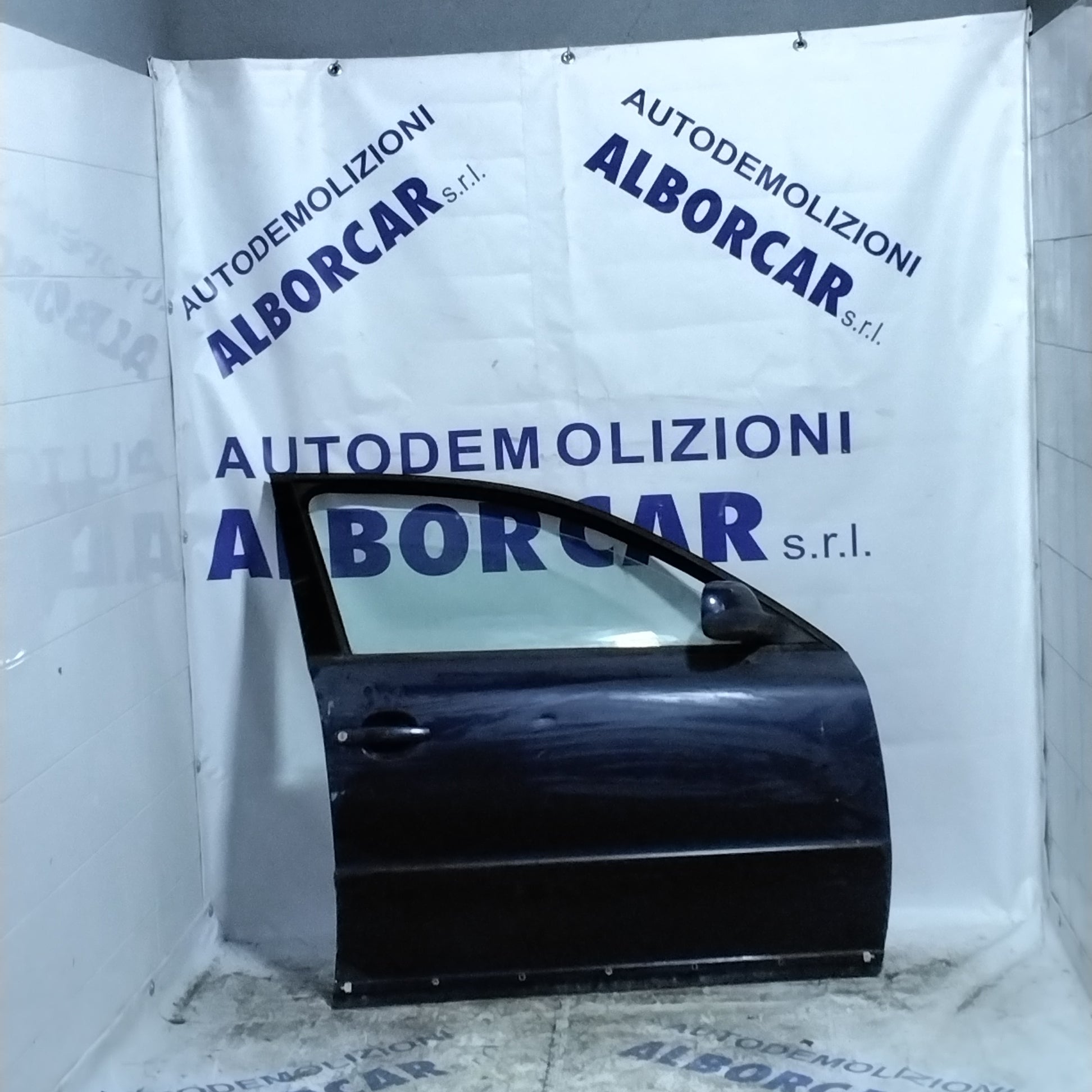 Front right door Volkswagen Passat year 2002-2003