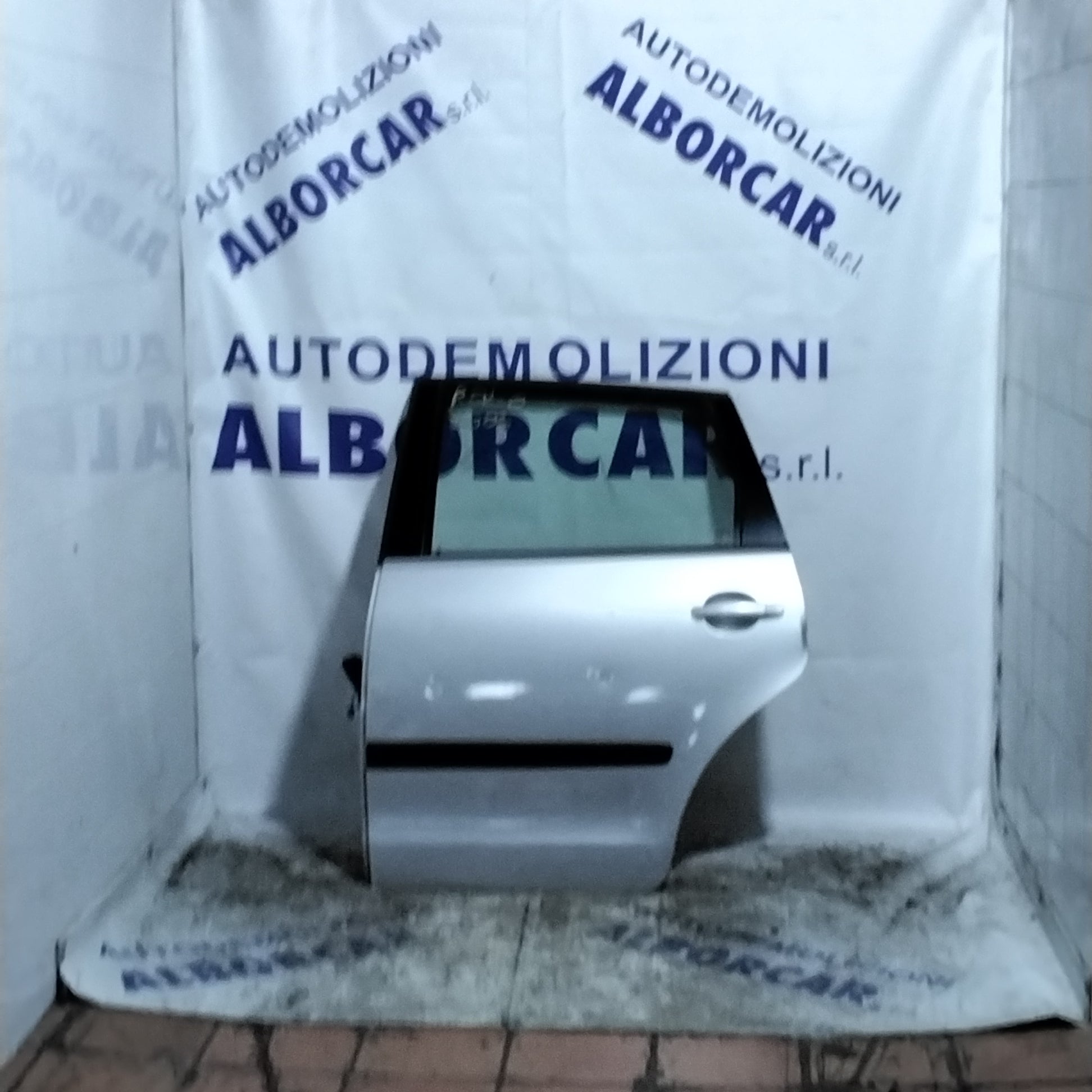 Puerta/portón Volkswagen Polo año 2003 trasera izquierda (sf1e1)