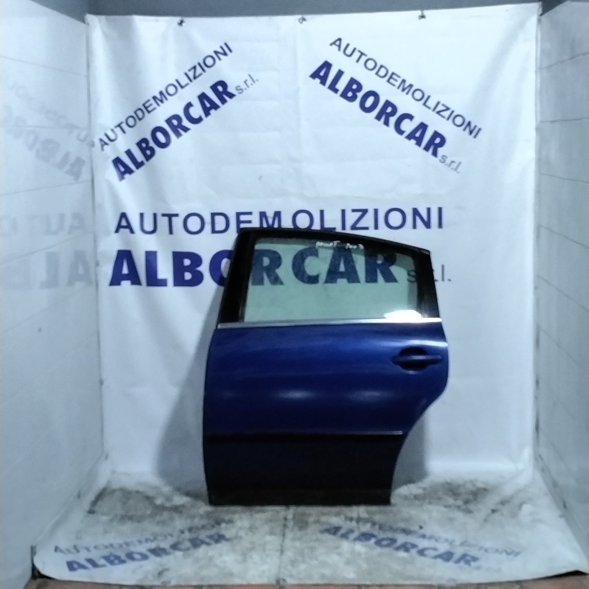 Volkswagen Passat 2003 rear left door (sf1e1)