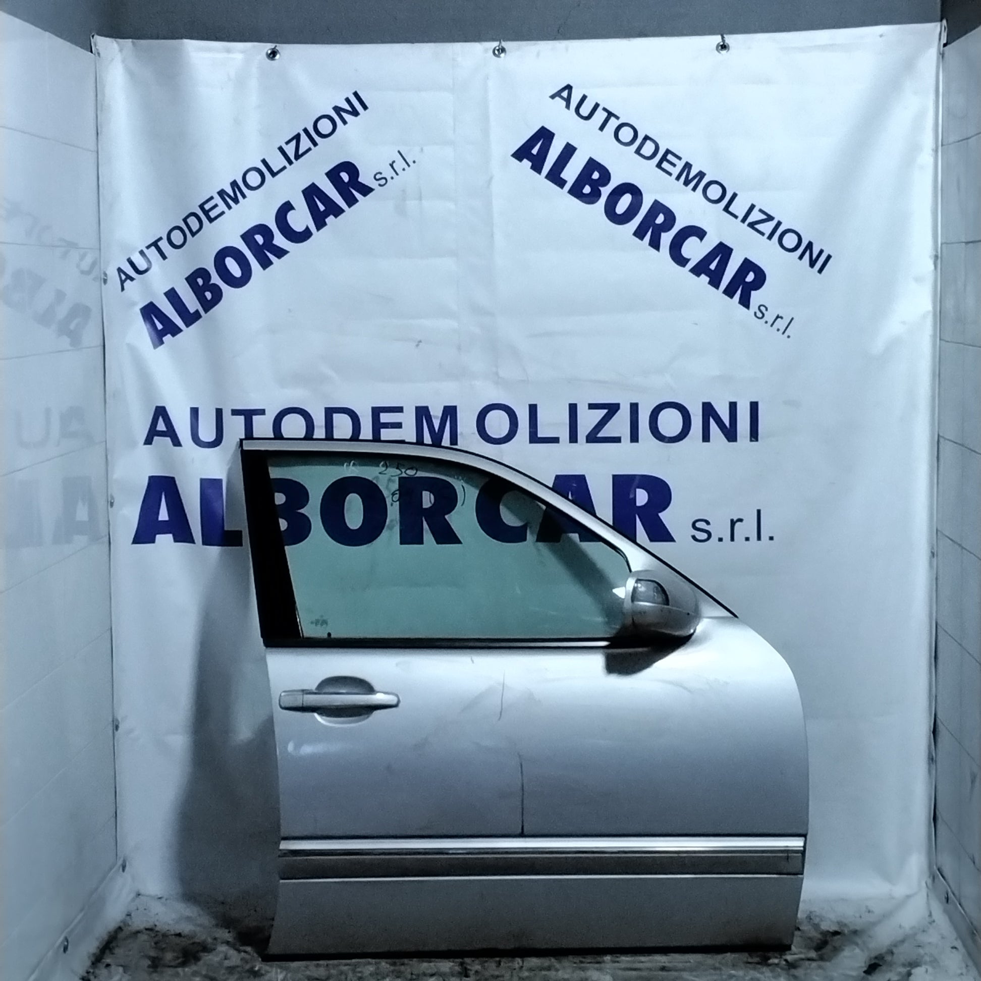 Mercedes C-Class door / front right door year 1999 (sf1e1)