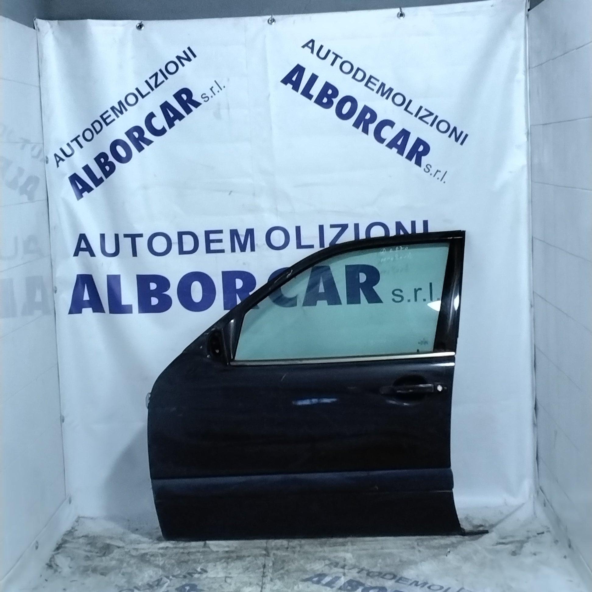 Mercedes E 250 Class door/front left door year 2001 (sf1e1)