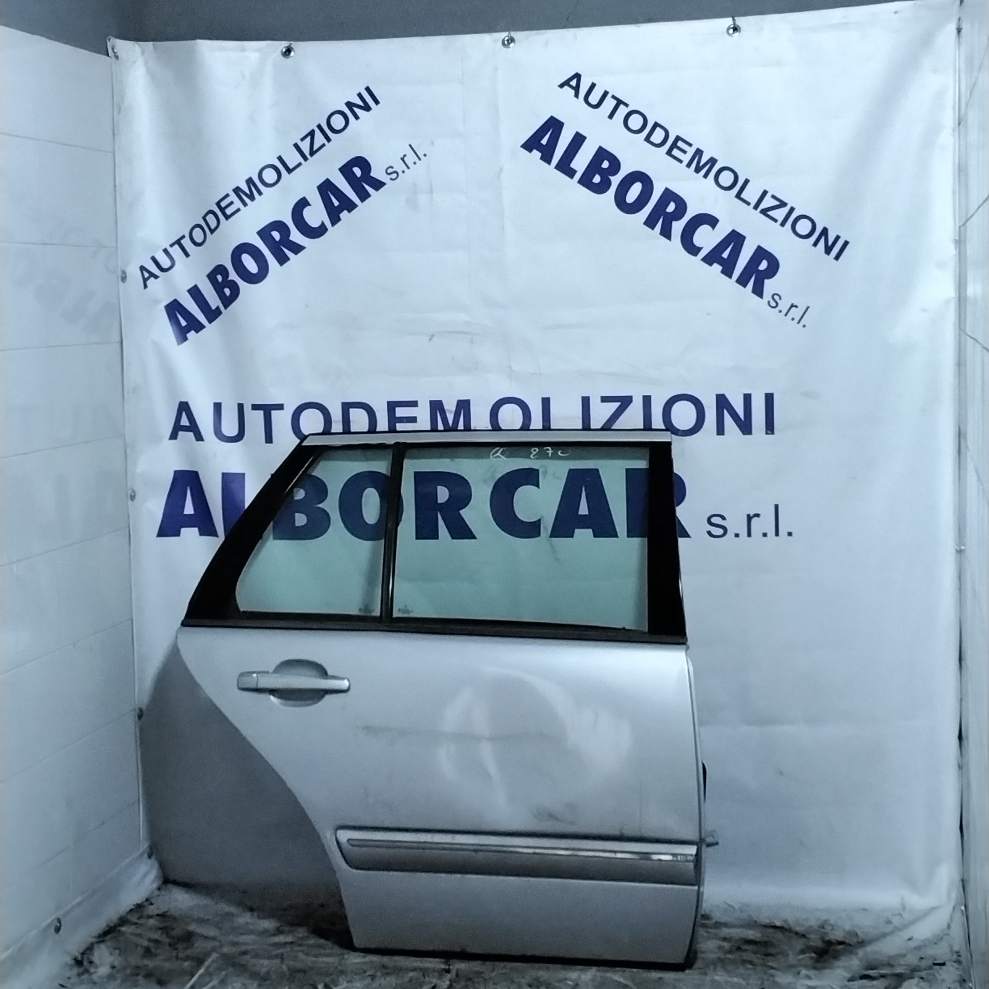 Mercedes C 270 year 1999 rear right door (sf1e1)