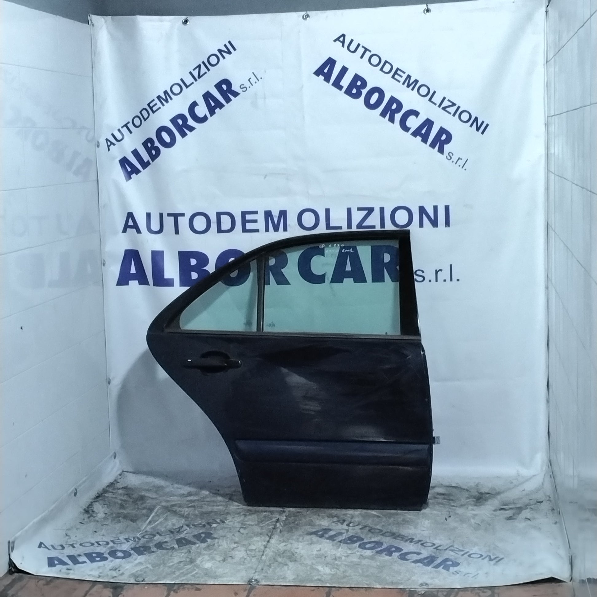 Mercedes E 270 class door/tailgate year 2001 rear right (sf1e1)