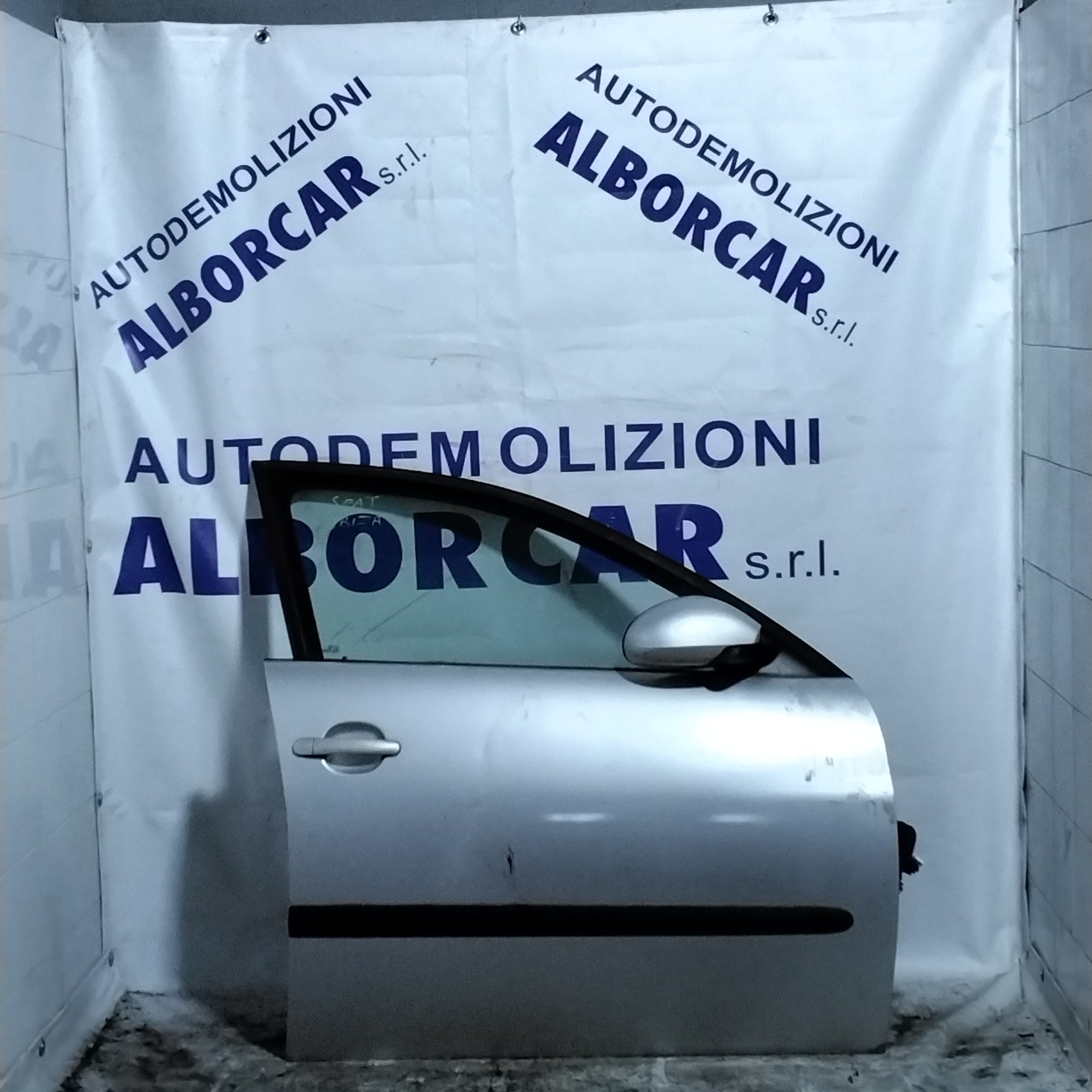 front right door seat ibiza year 2002