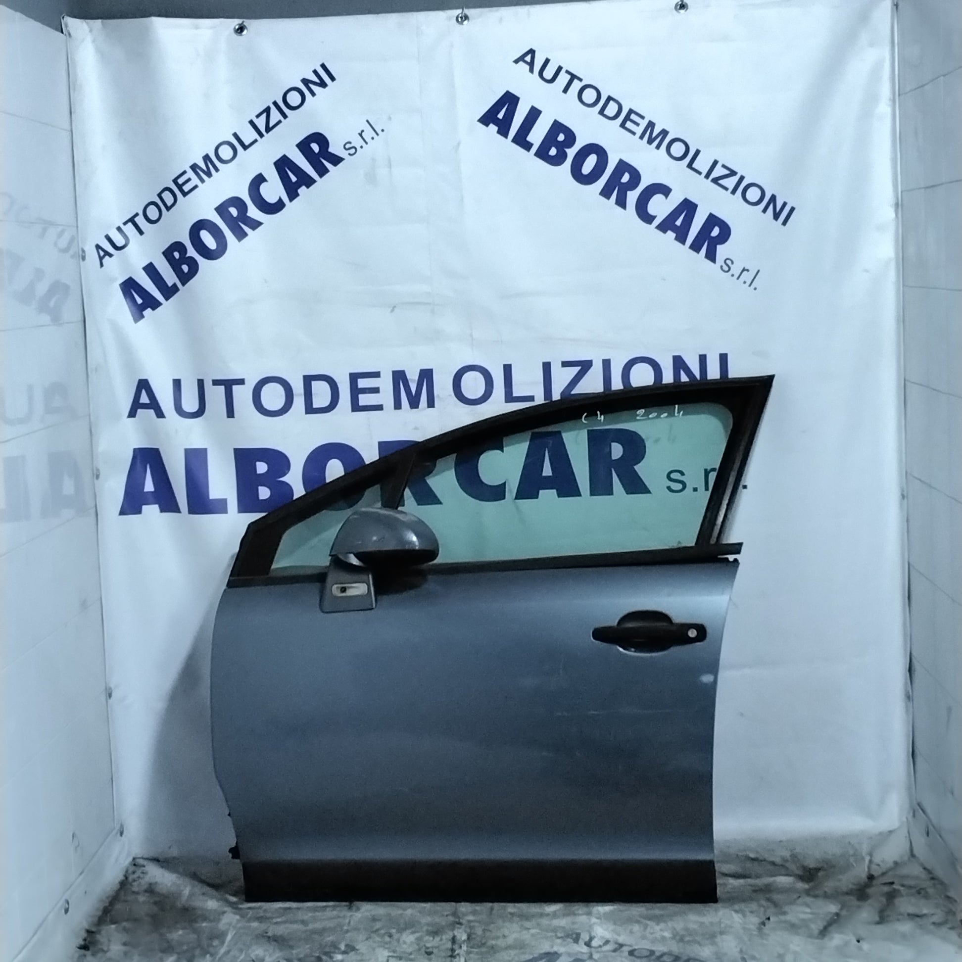 Citroen C4 2004 front left door (sf1e1)