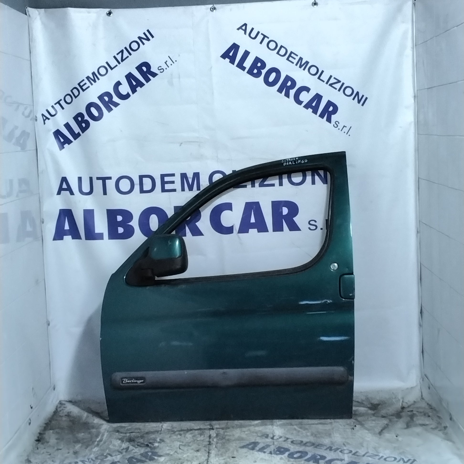 Citroen Berlingo 2000 front left door (sf1e1)