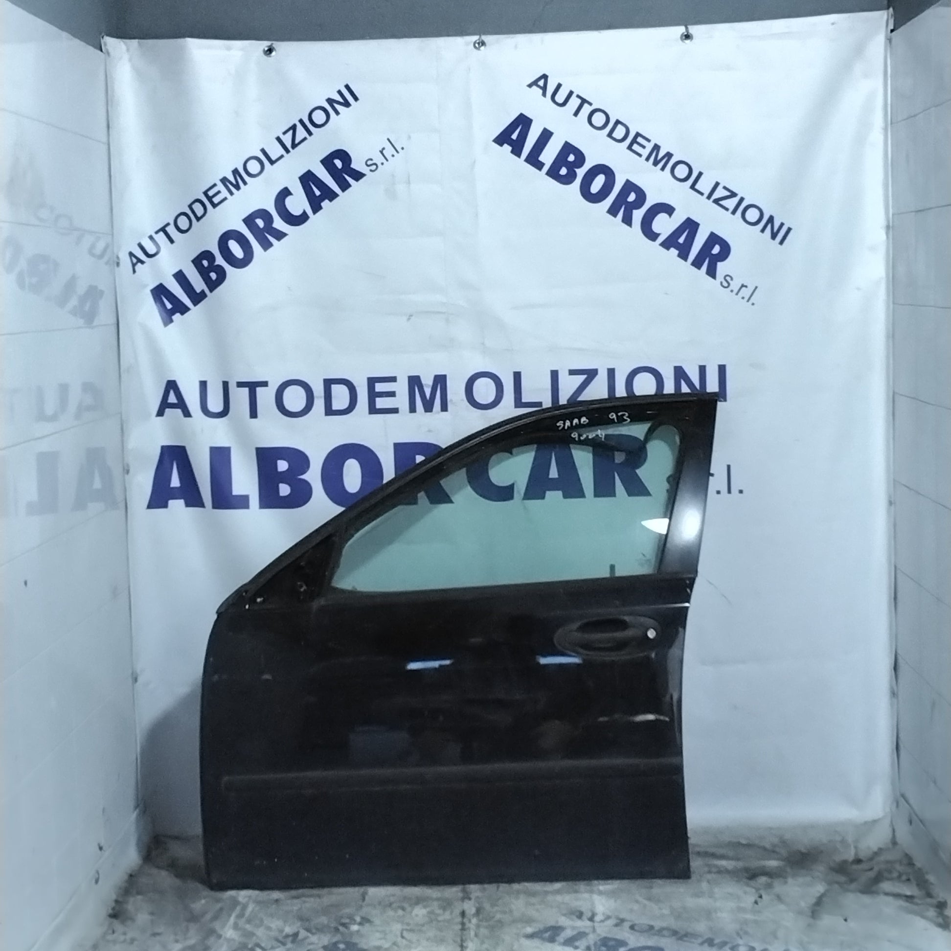 Saab 9-3 2004 front left door (sf1e1)