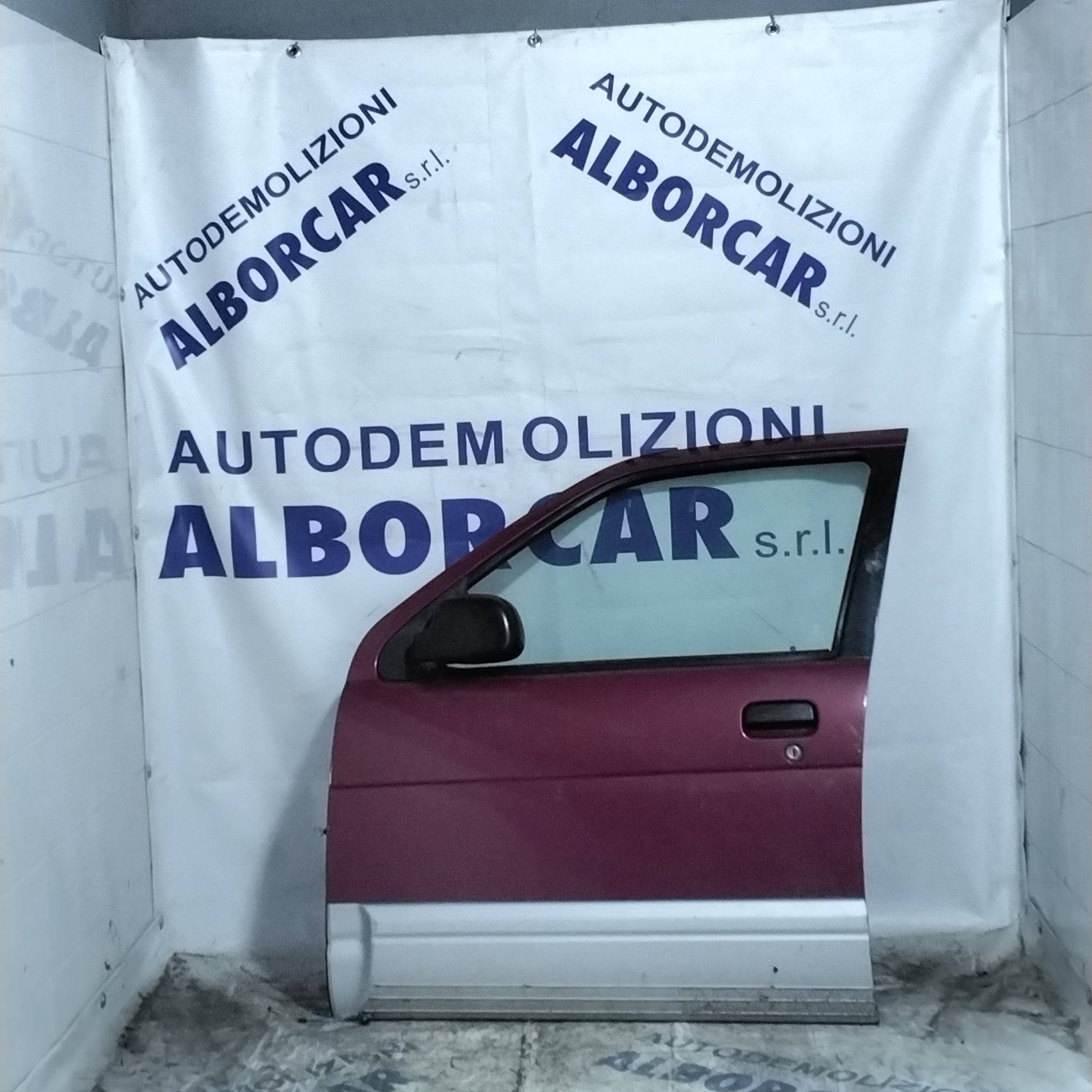 left front door Nissan Terrano year 2003