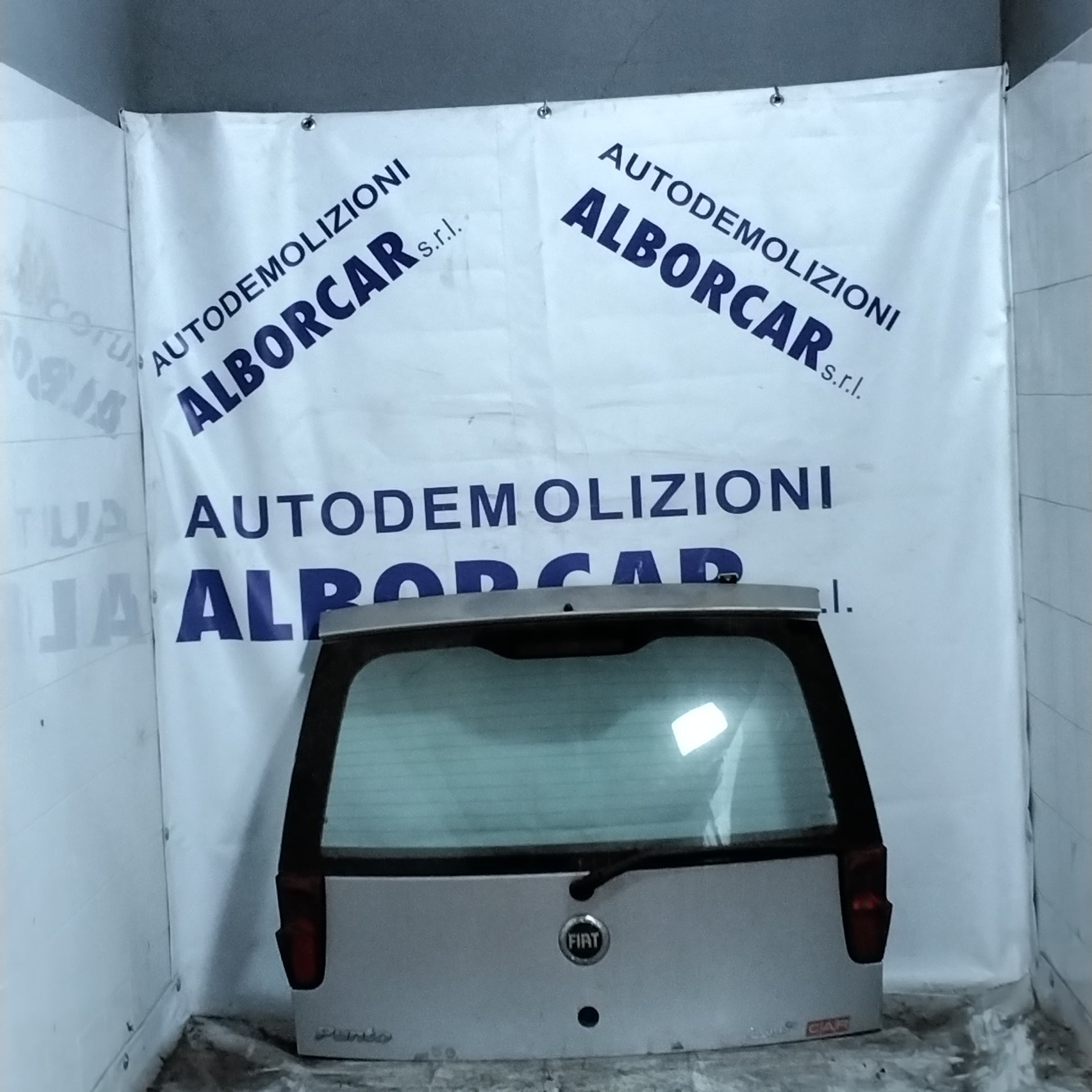 Fiat Punto 2003 tailgate