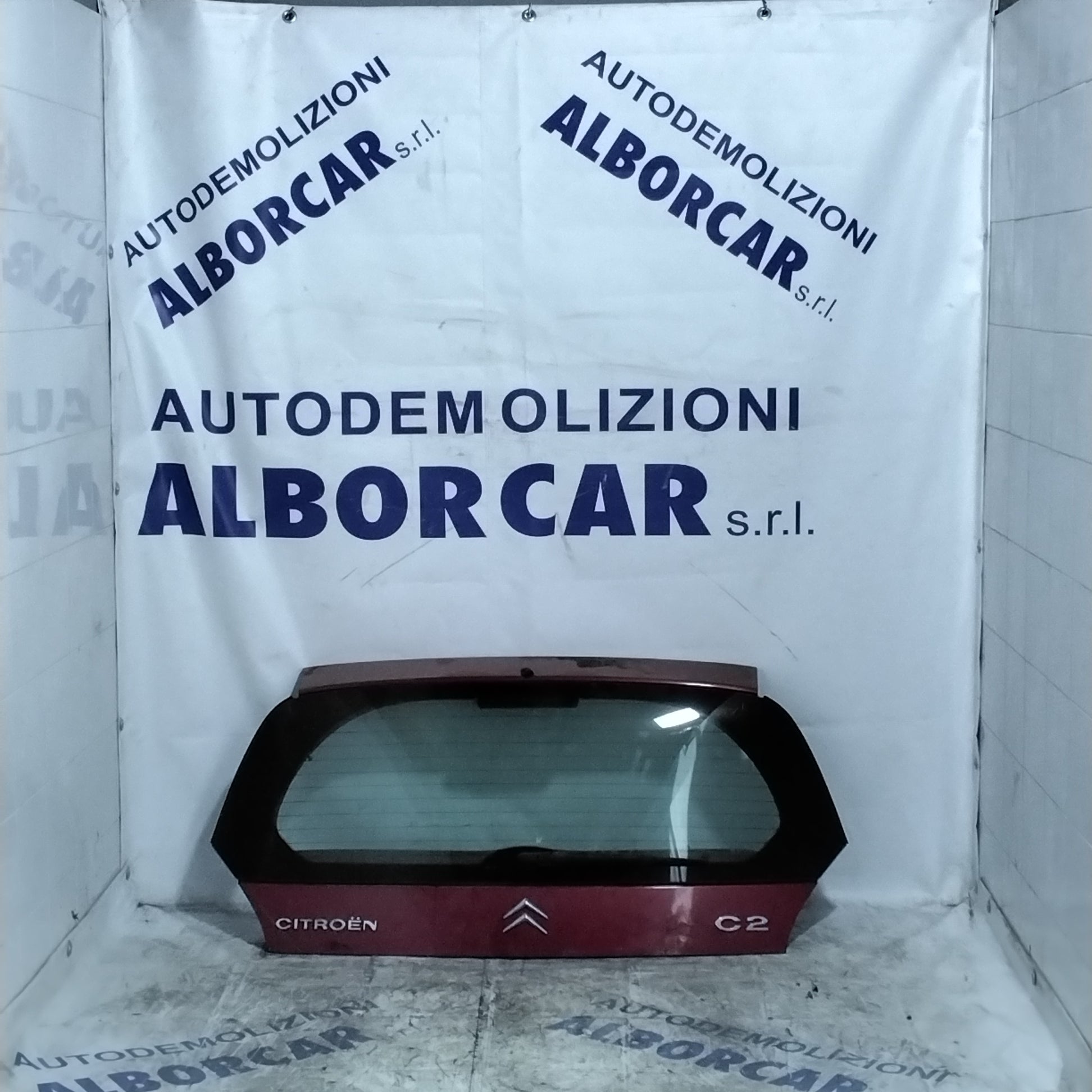 Citroen C2 tailgate
