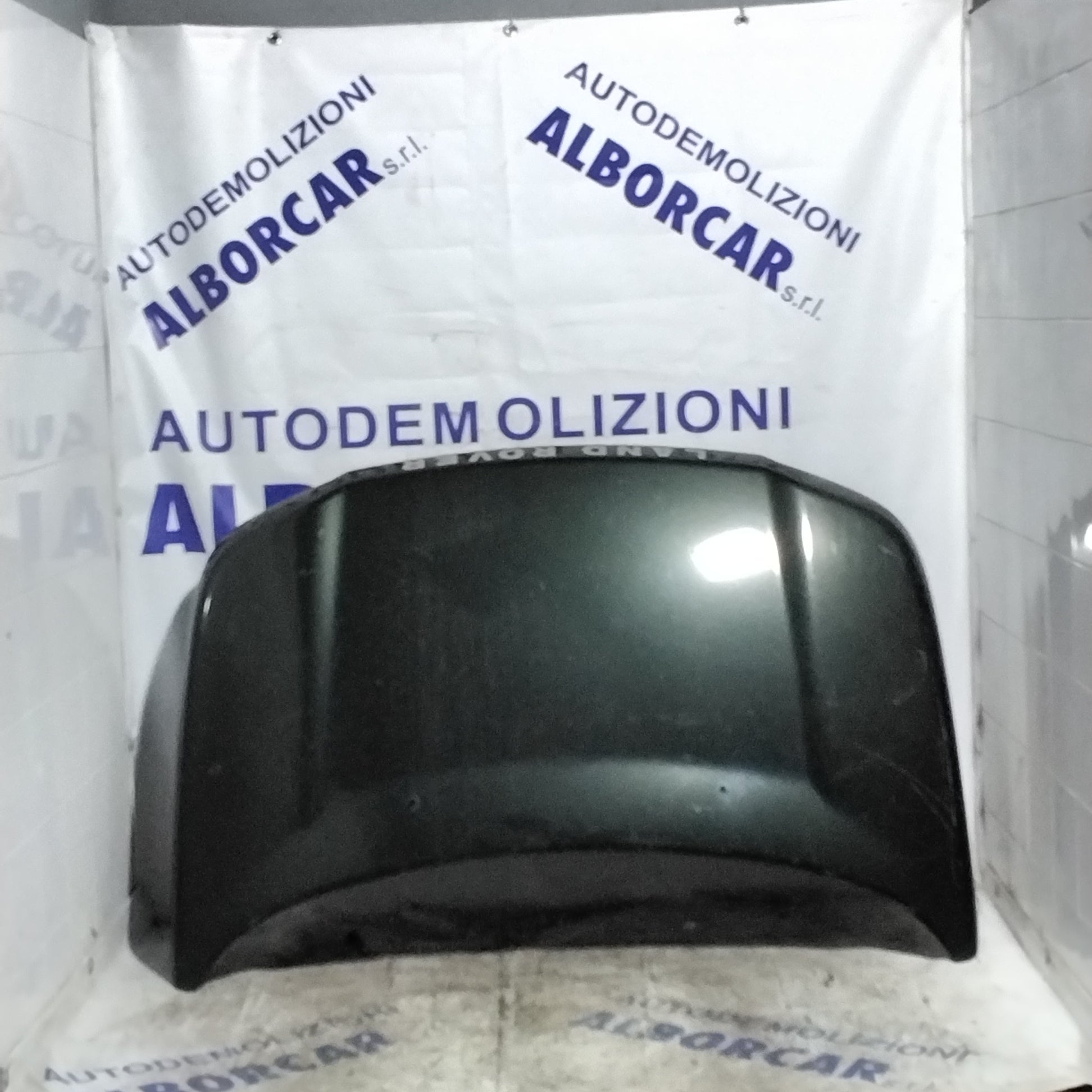 Land Rover front hood year 2004