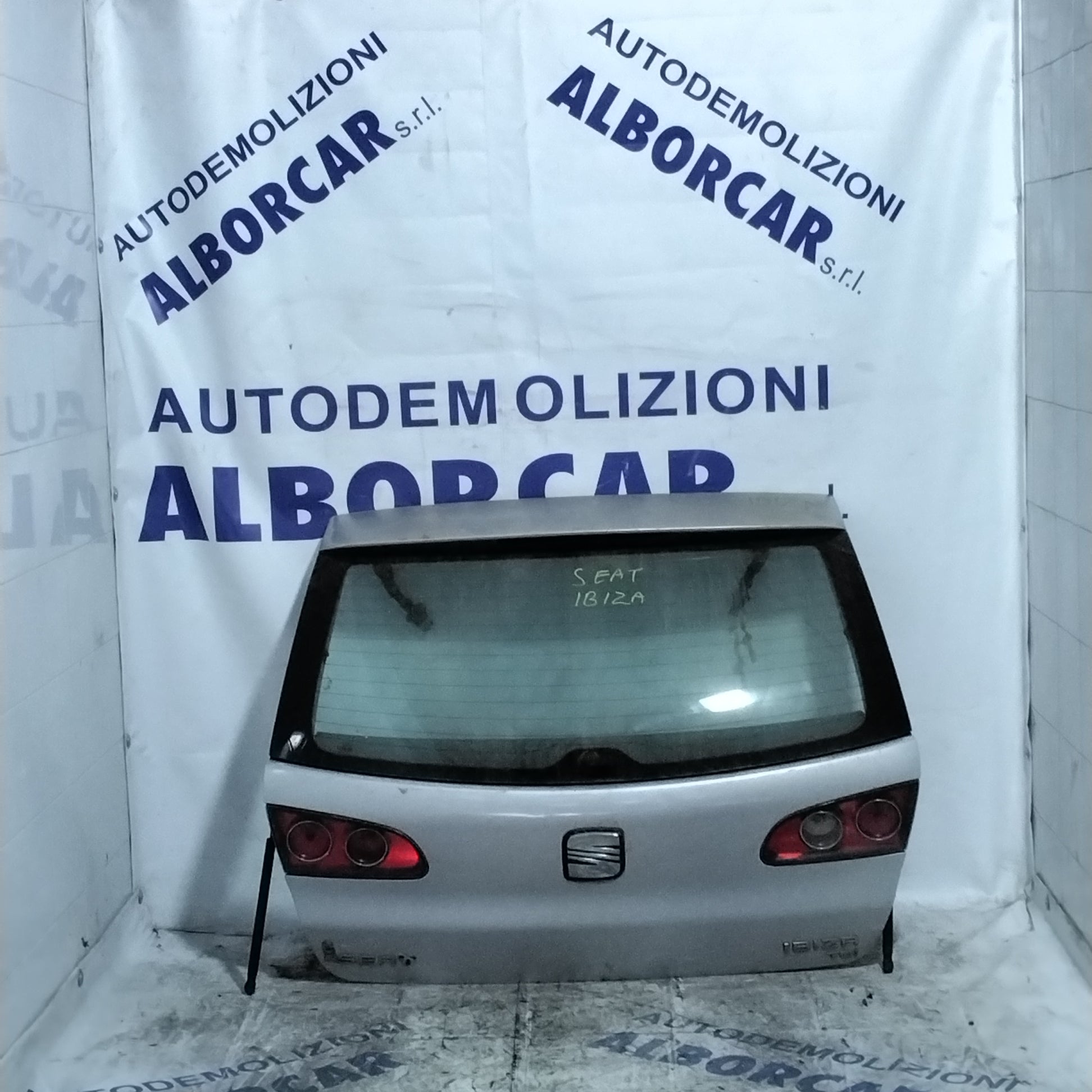 Tailgate seat ibiza year 2002