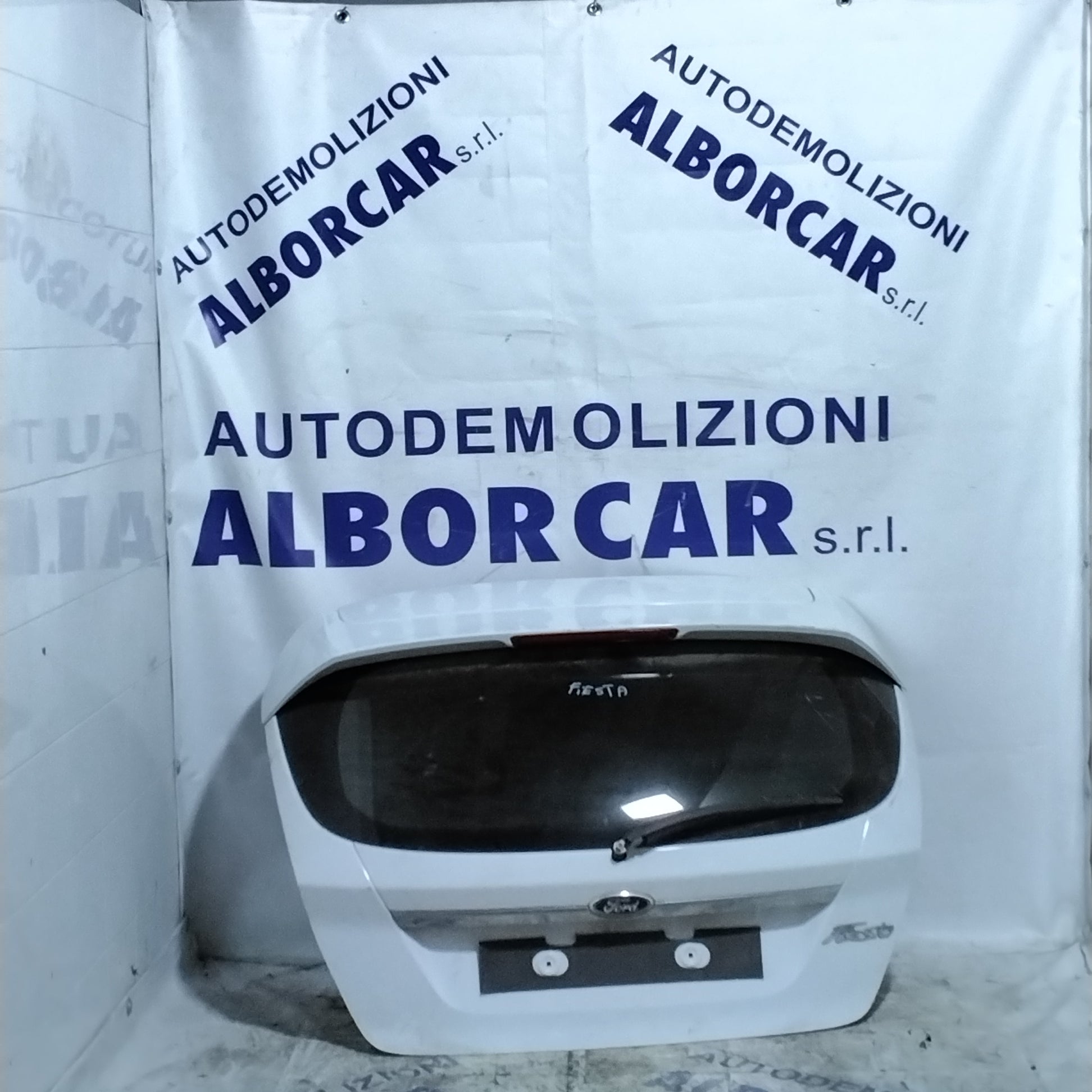 Ford Fiesta 2010 tailgate