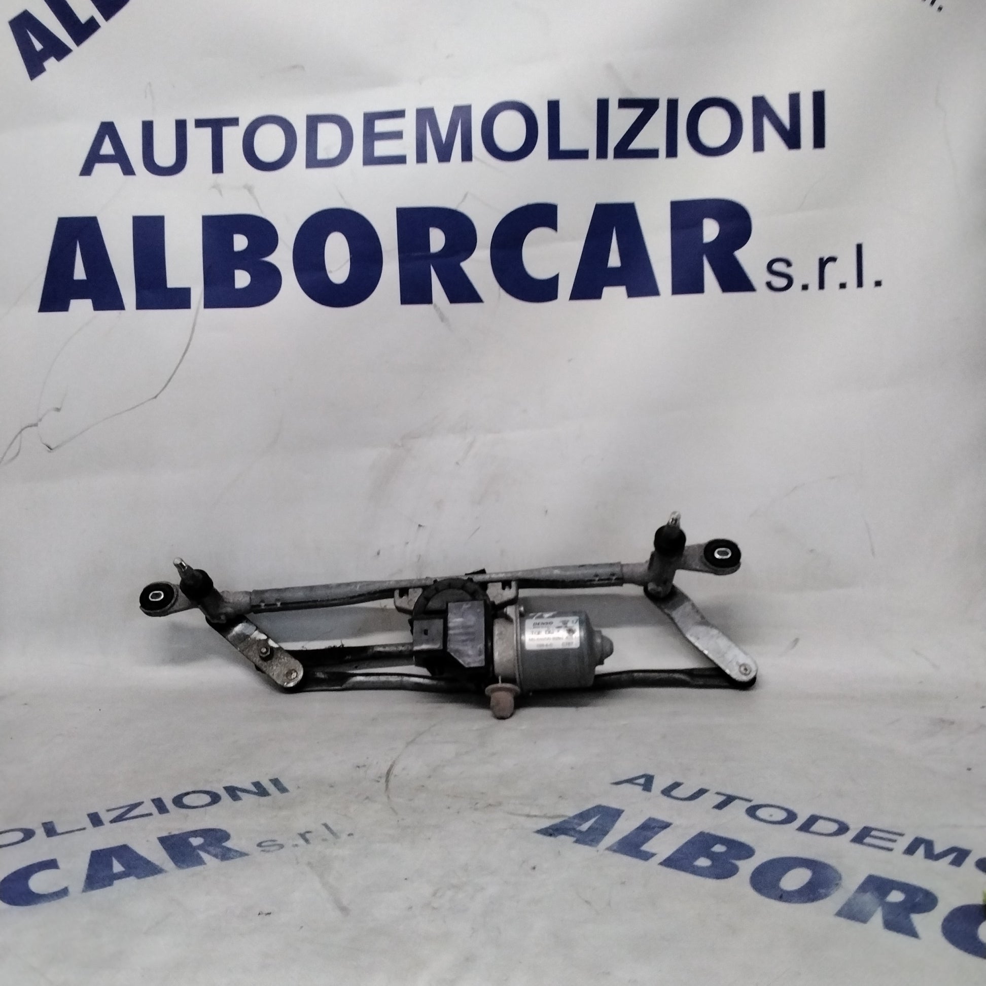 Front wiper motor Fiat Panda 4x4 year 2017 code MS159200