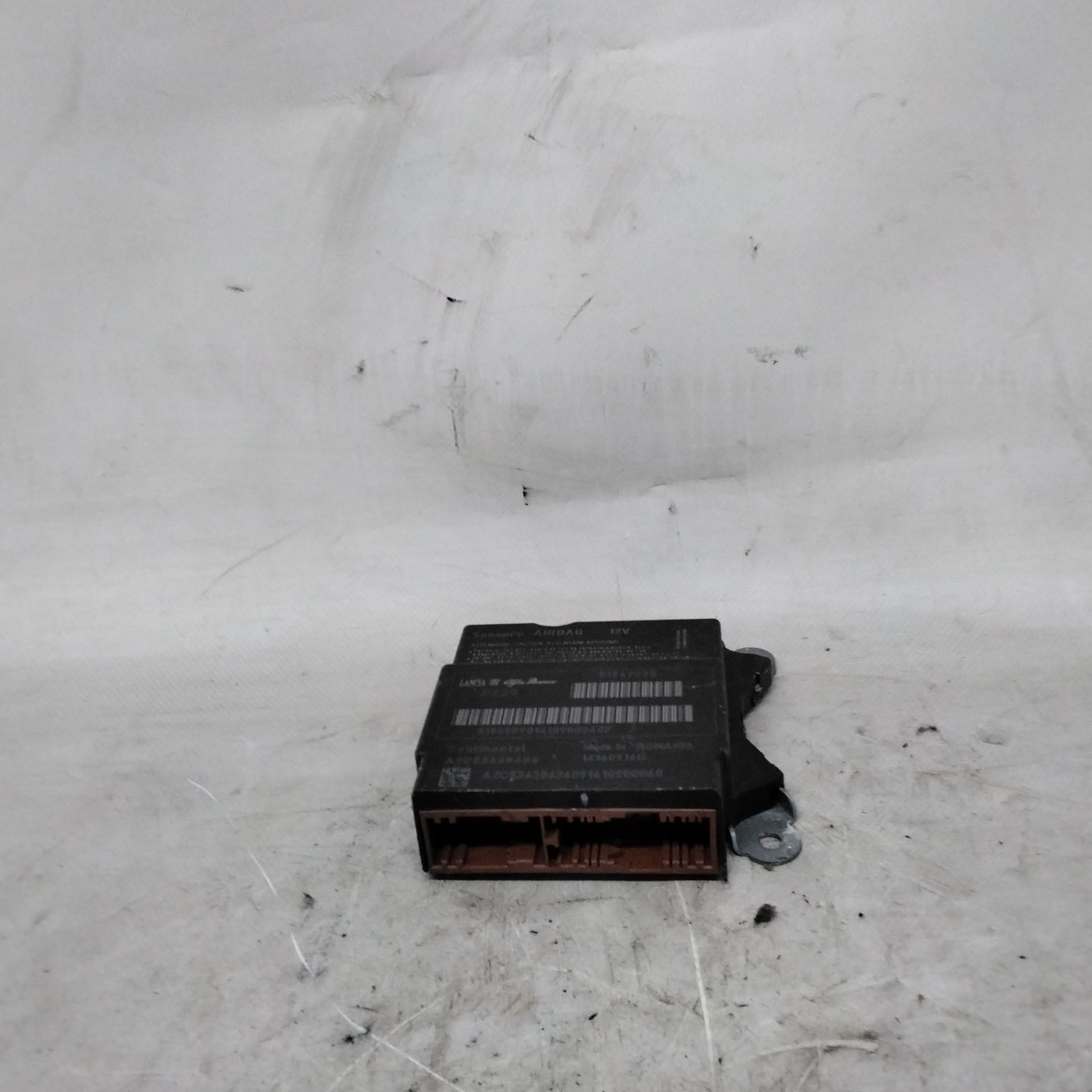 Airbag/SRS control unit Fiat 500 L code 51969090