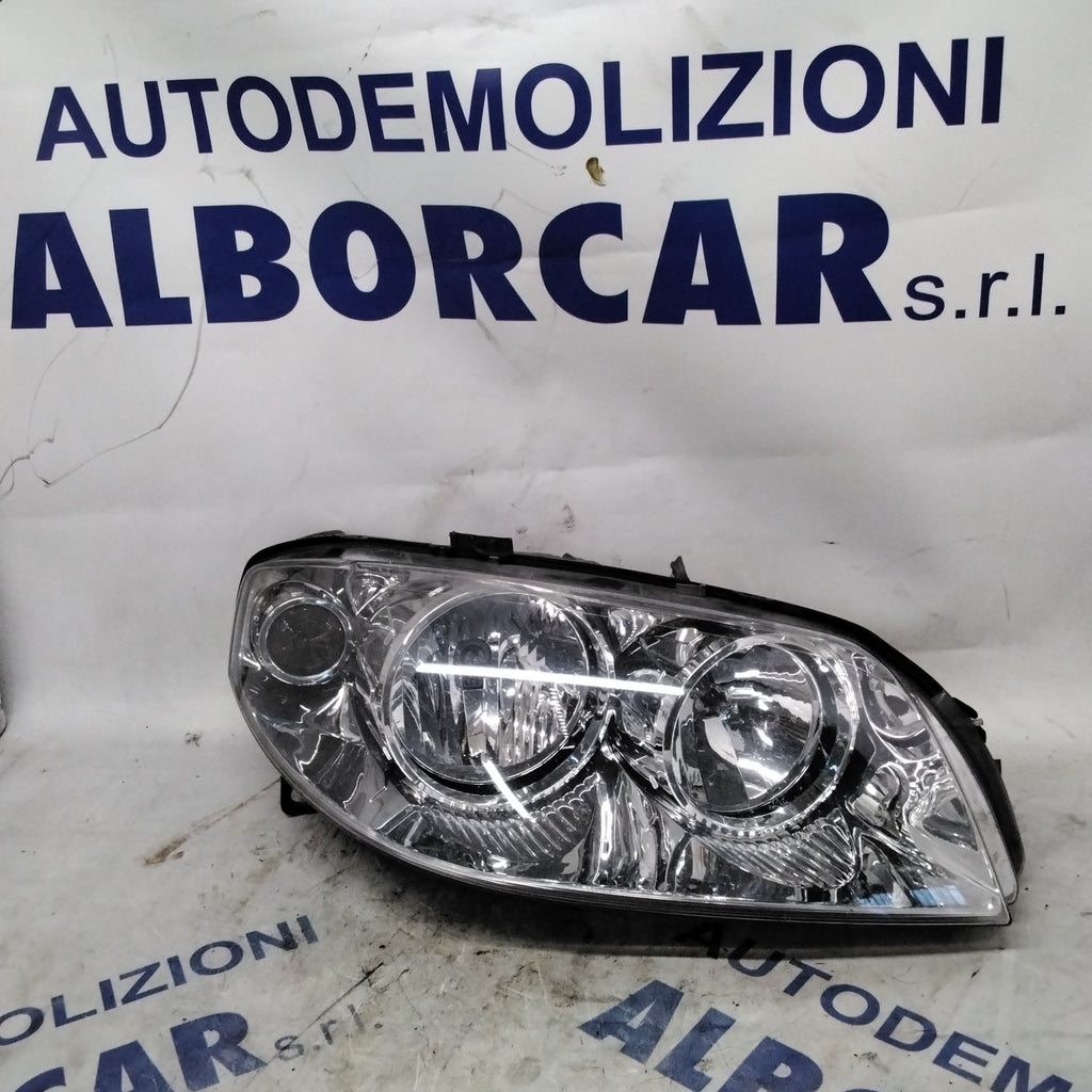 Right front headlight Fiat Punto third series year 2005 (sf8p5)