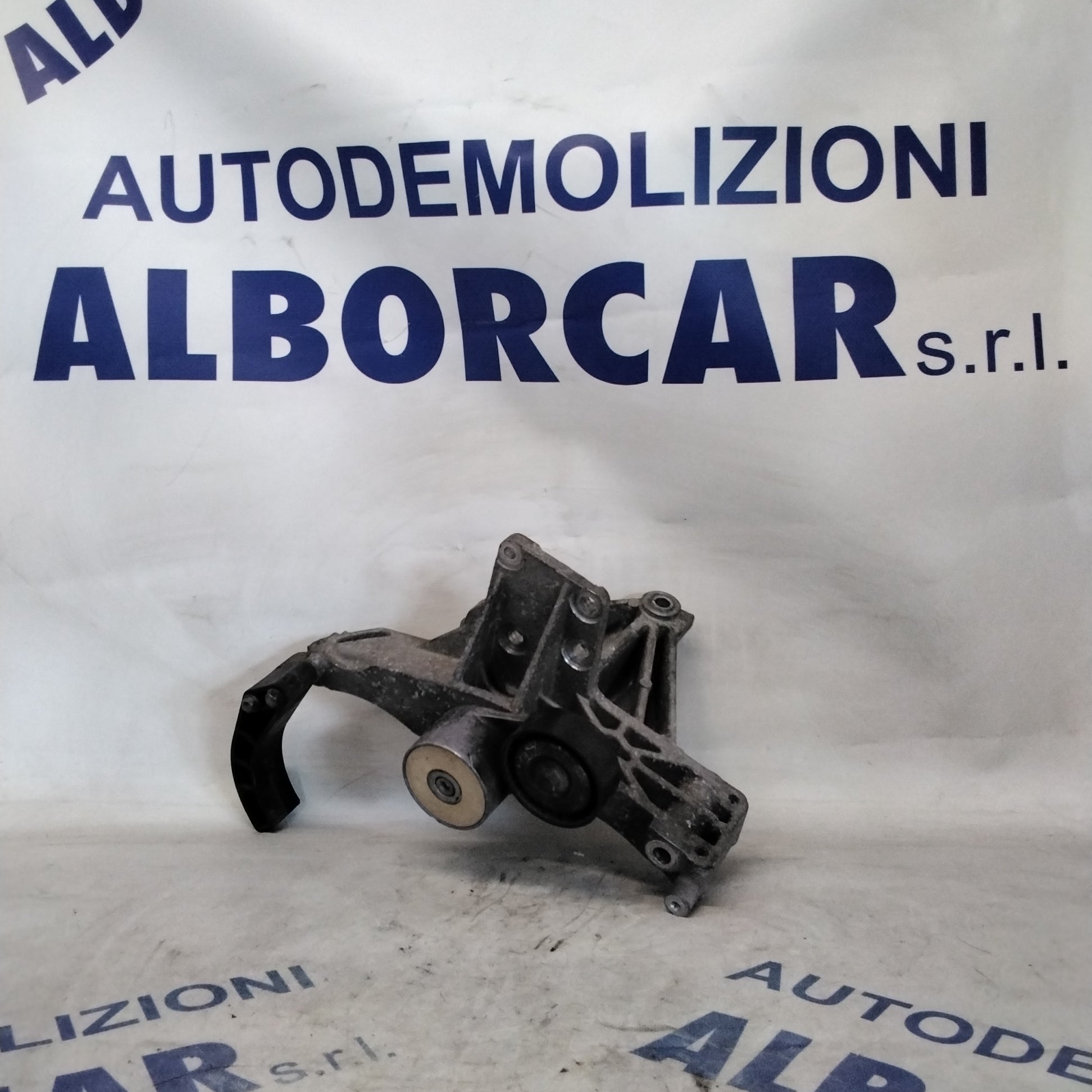 Alternator mounting bracket, A/C compressor Fiat Grande Punto 1.2 petrol year 2009