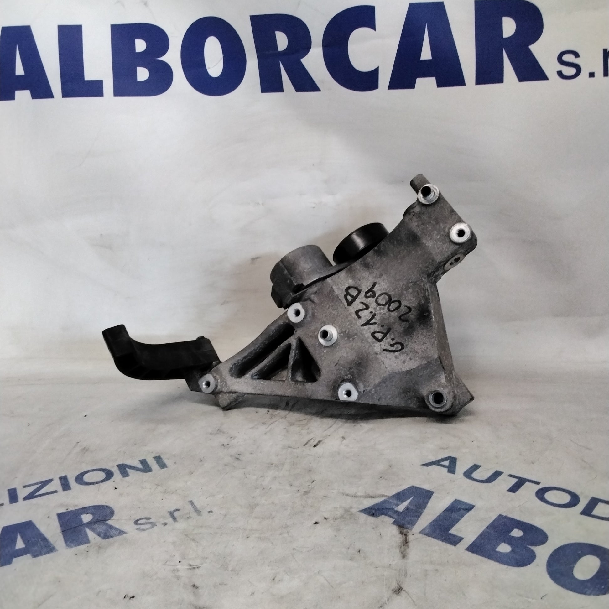Alternator mounting bracket, A/C compressor Fiat Grande Punto 1.2 petrol year 2009