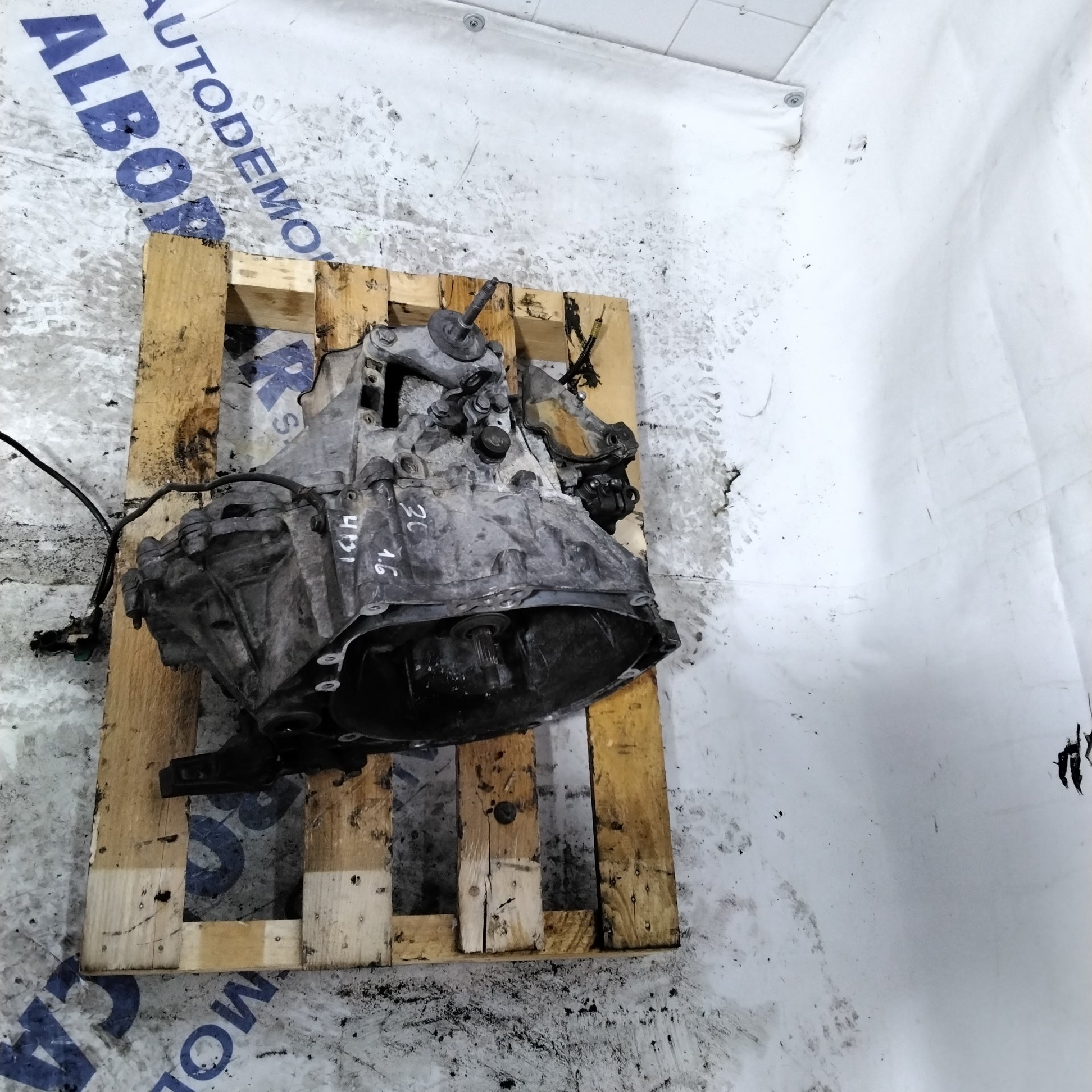 6-speed manual gearbox Peugeot 3008 1.6 HDI 80kw year 2009 code 9682456310