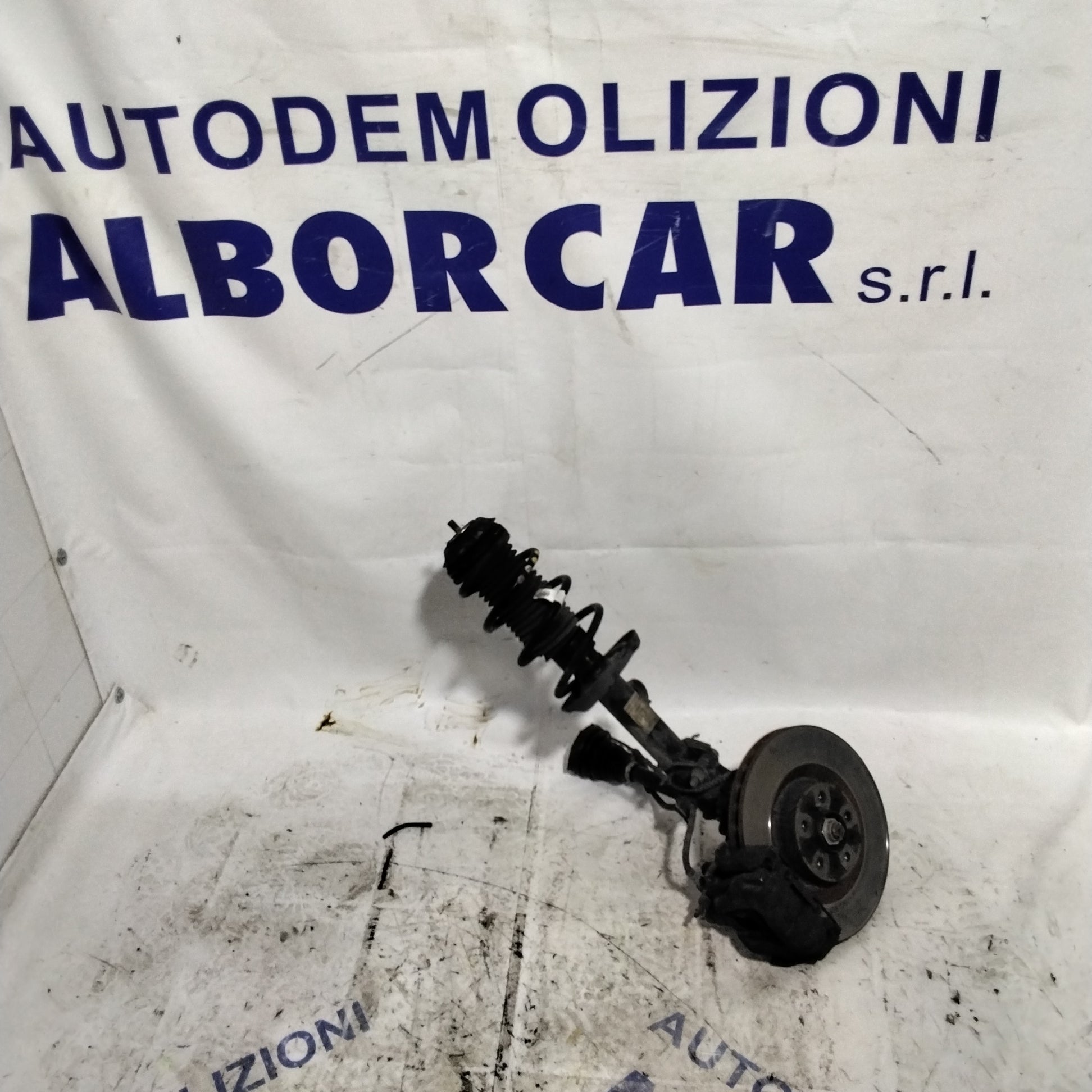 Masa completa delantera izquierda Fiat 500 L 1.6 MJT código de amortiguador 51936541