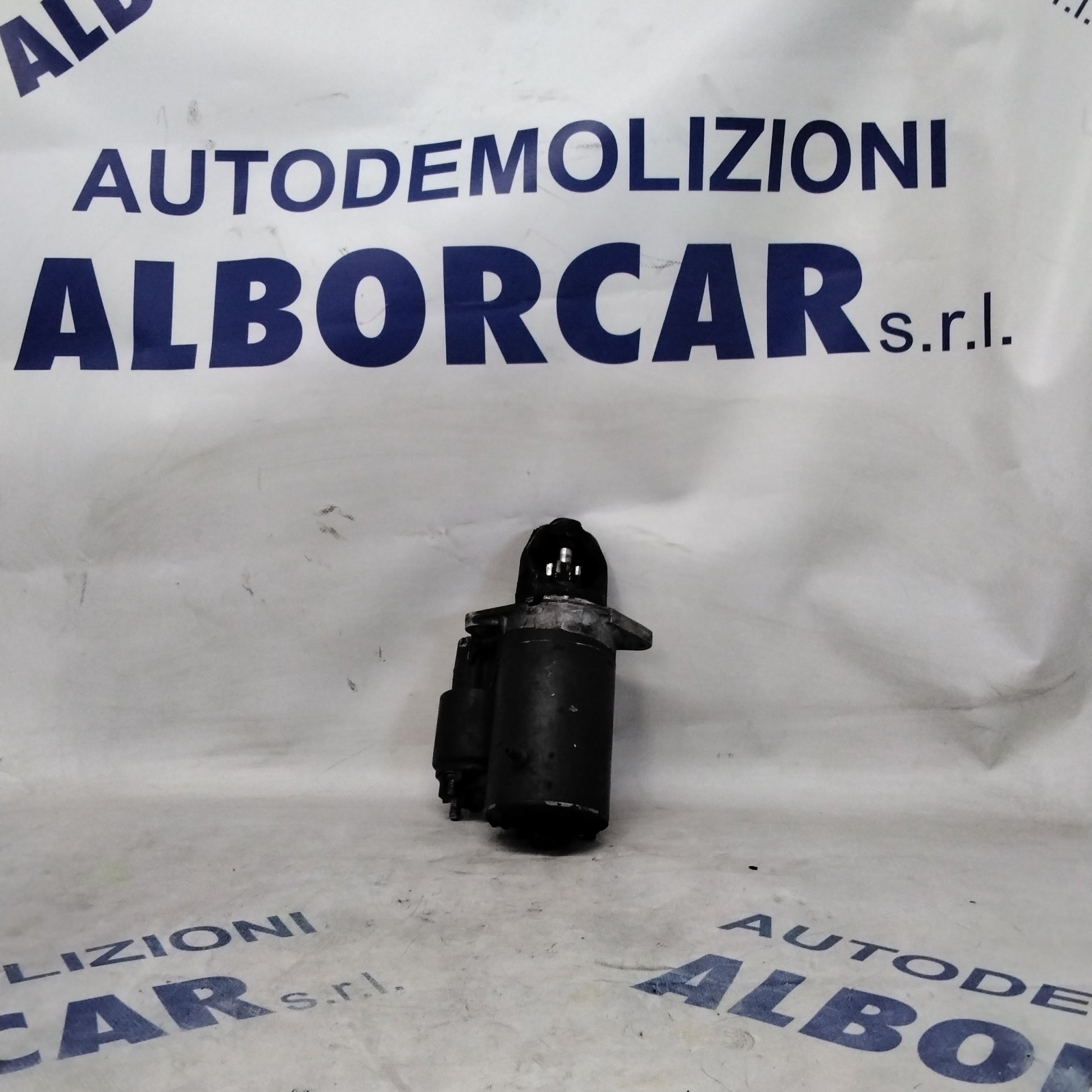 motor de arranque Nissan Micra 1.0 primera serie gasolina año 1997