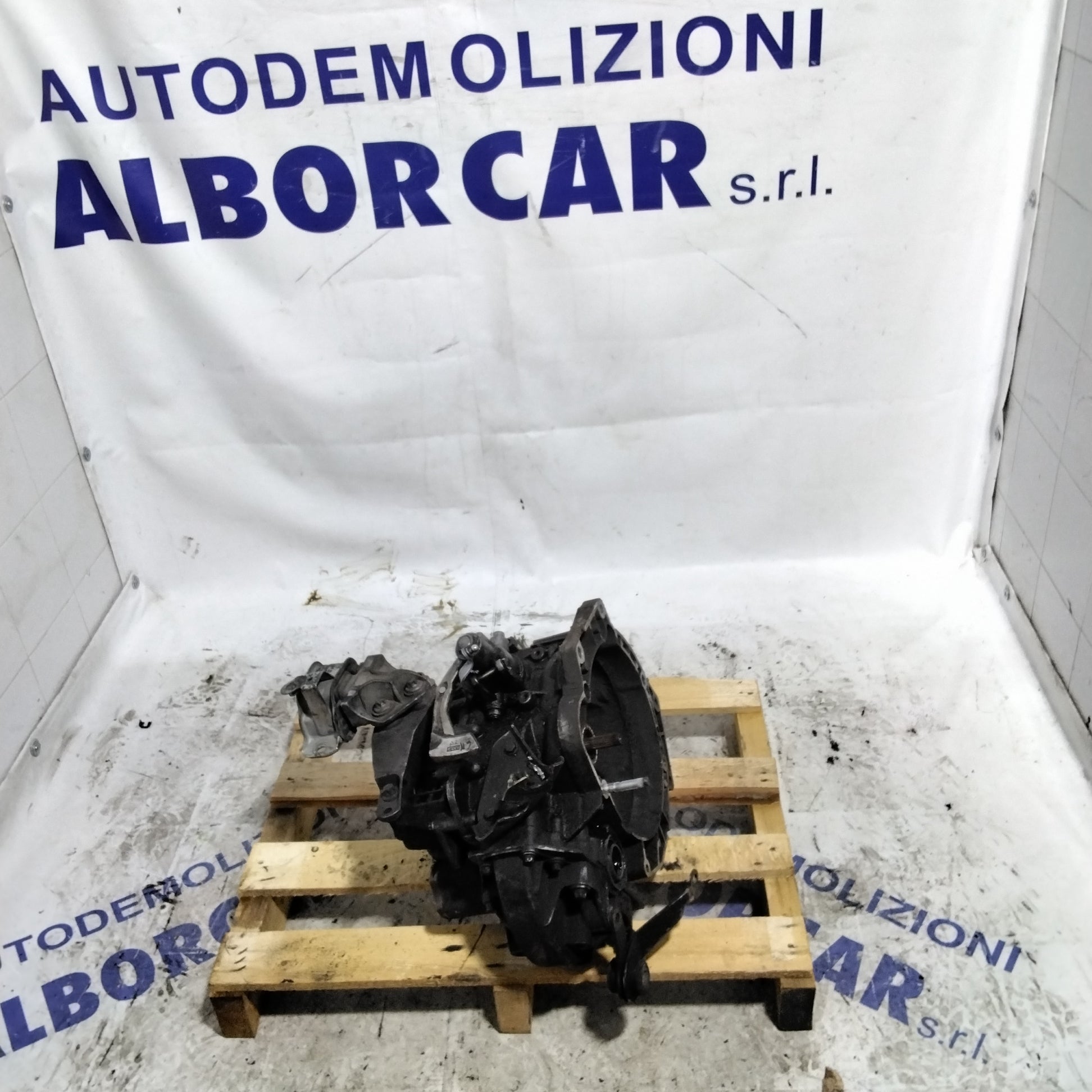Manual gearbox Fiat Punto 1.3 MJT from 2005 to 2012 (6 speed 66kw 2wd) code 55186621