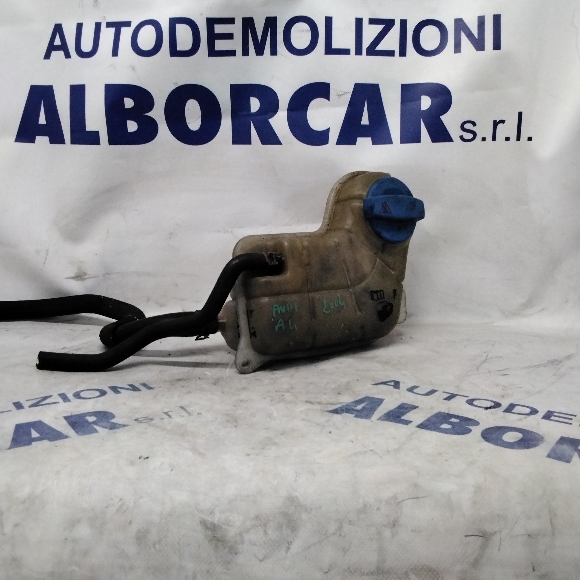 Depósito de expansión del radiador Audi A4 año 2004