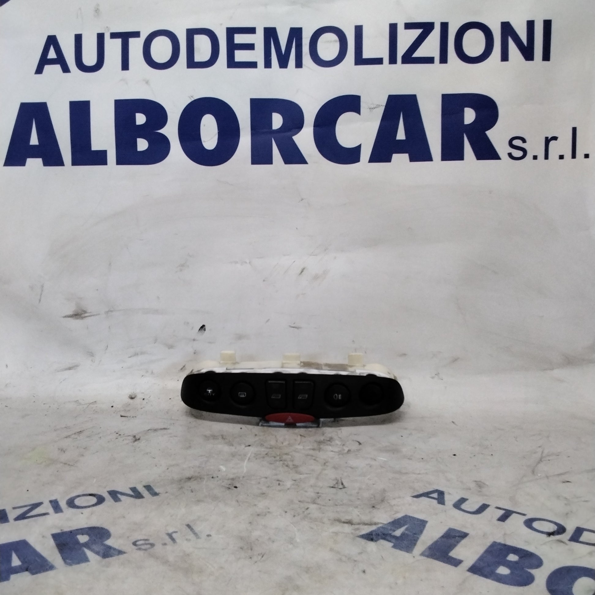 Pulsantiera alza cristalli blocco comandi centrale fiat punto