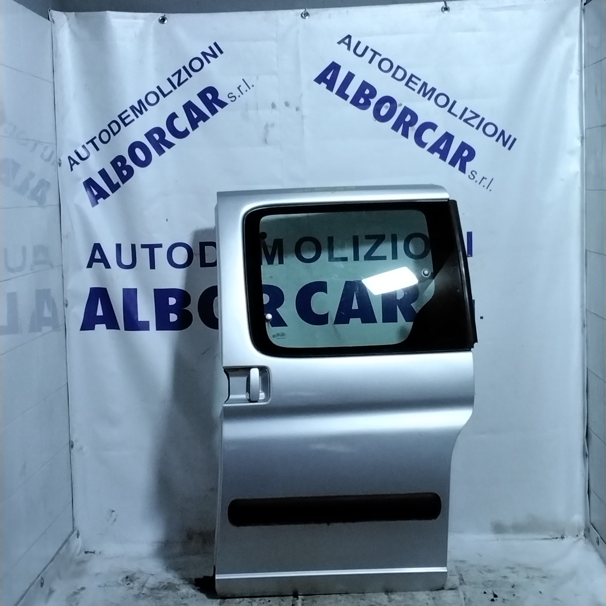 Puerta lateral izquierda Citroën Berlingo año 1998-2008