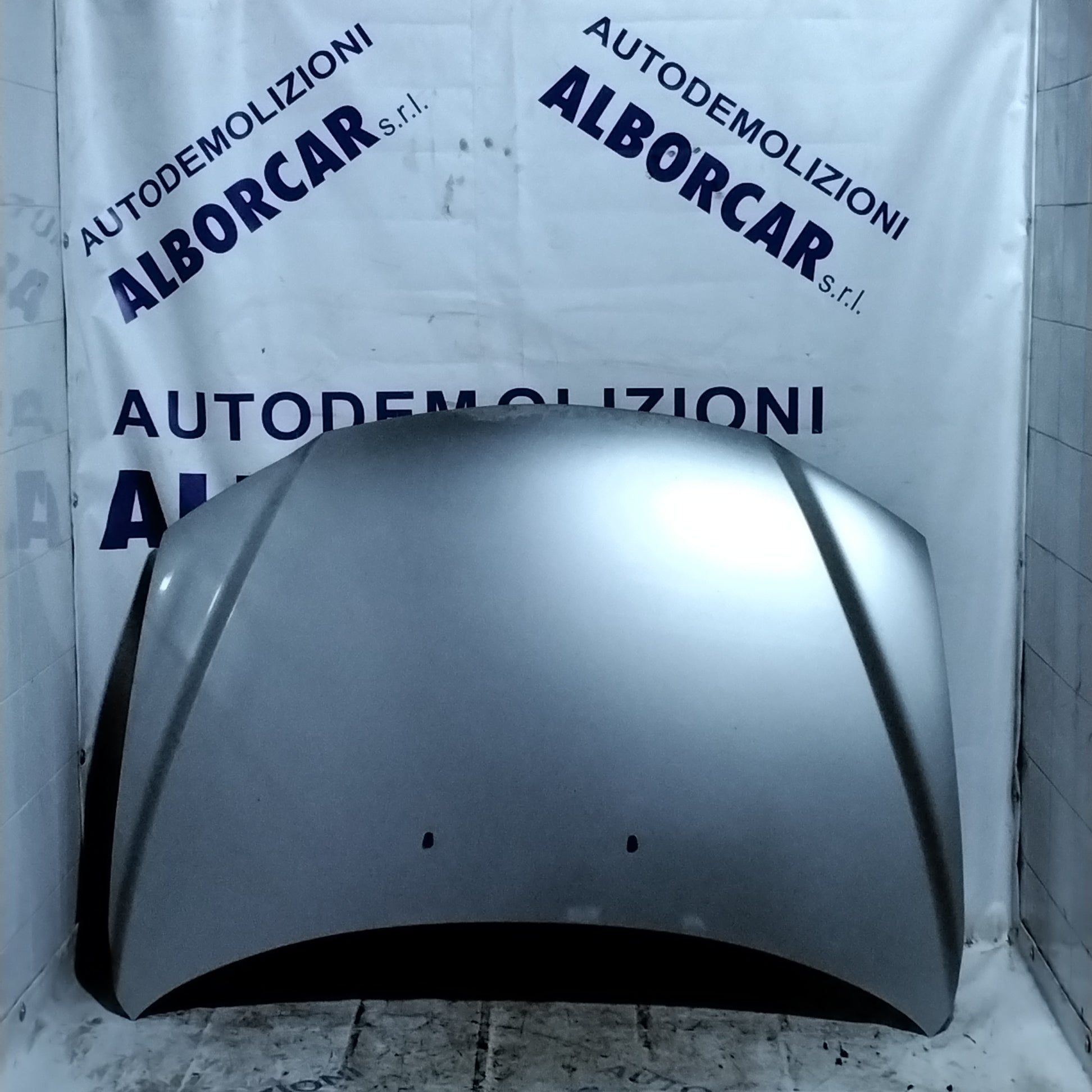 Front bonnet Mazda 2.0 TD year 2006
